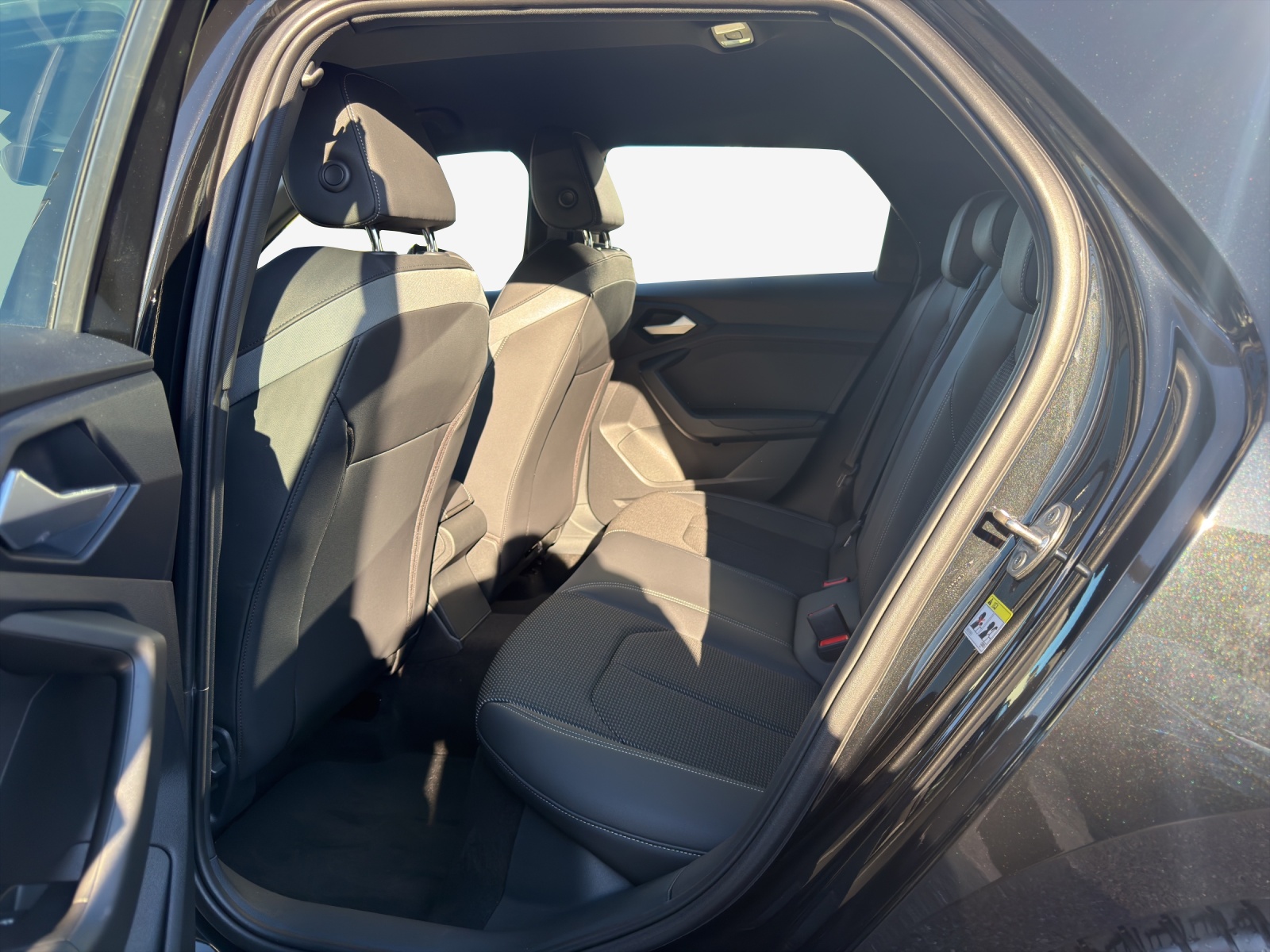 AUDI A1 Sportback 30 TFSI S-tronic-image-11