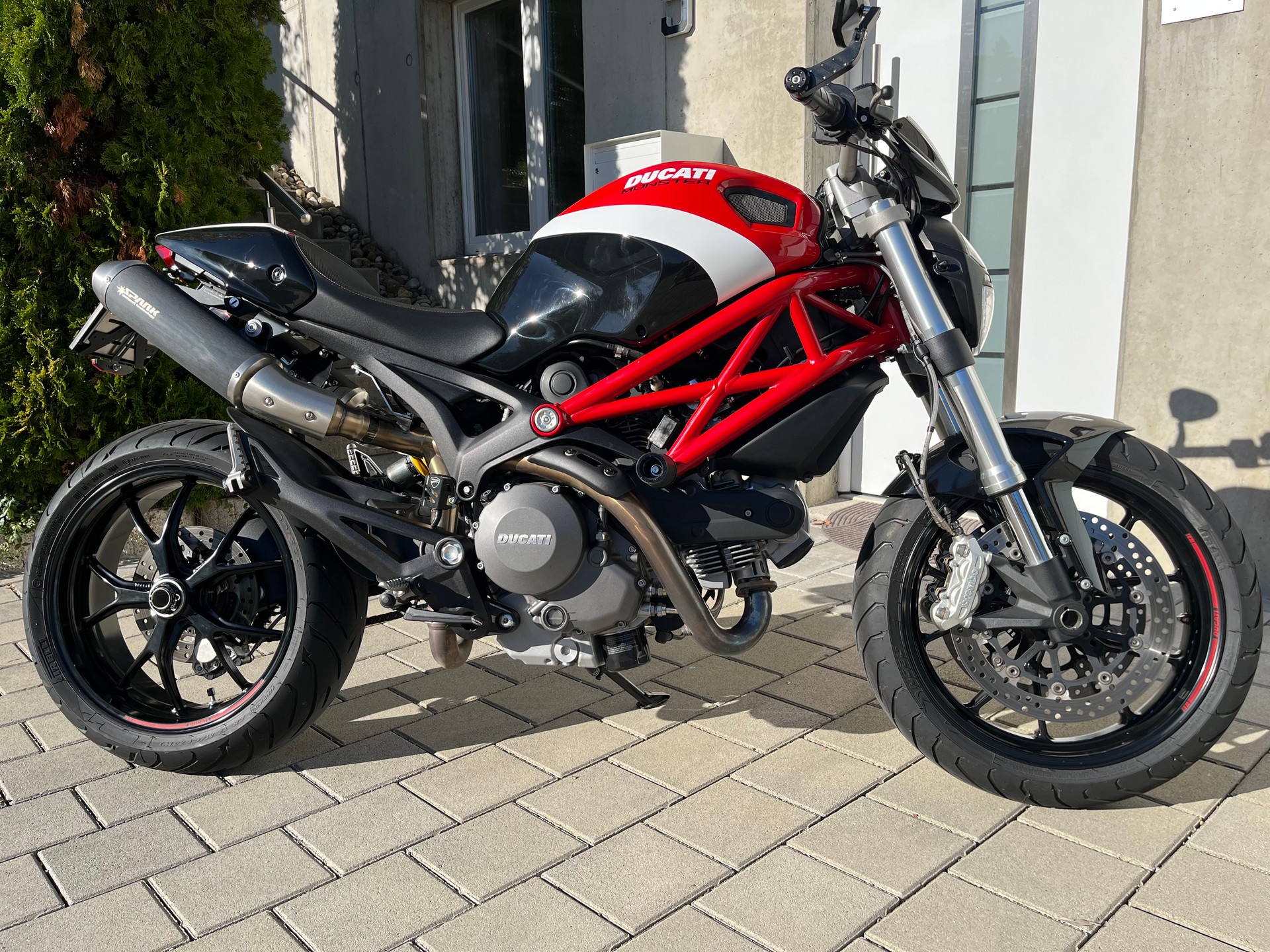 DUCATI Monster 796M ABS (25kW)-image-1