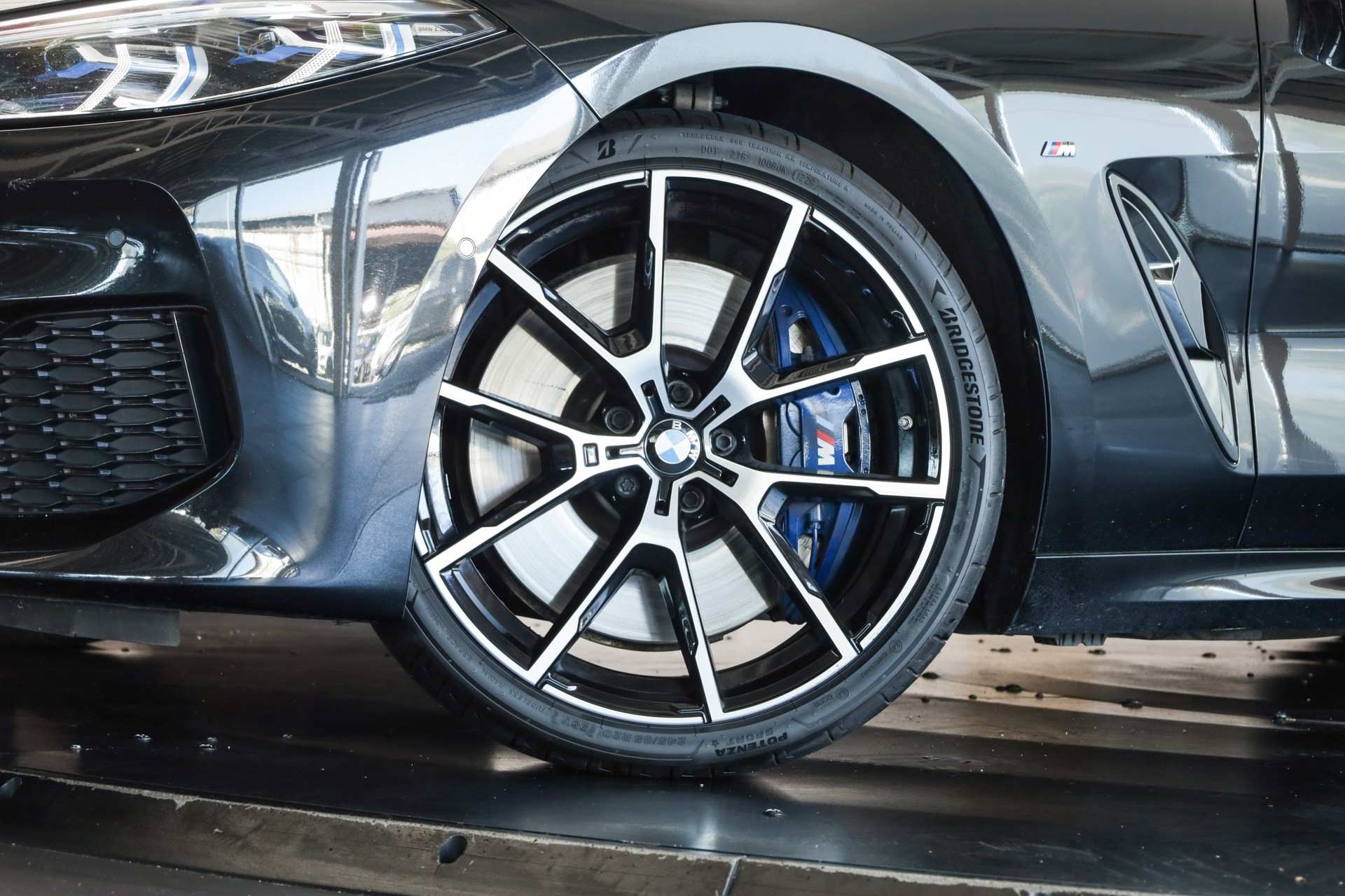 BMW 840d xDrive M Sport GranCoupé Laserlight • Toit panoramique • Jantes M 20"-image-27