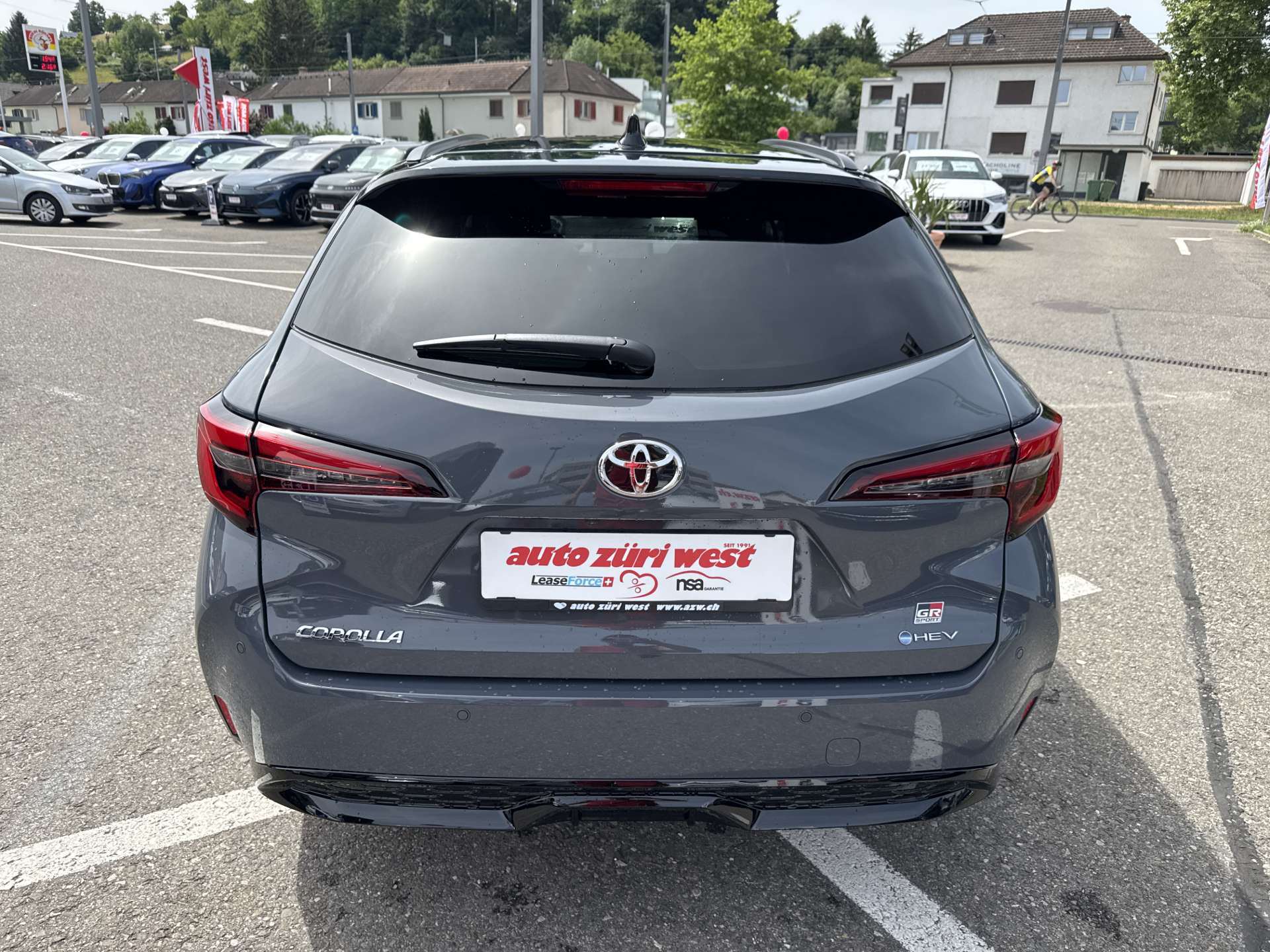 TOYOTA Corolla Touring Sports 2.0 HSD GR Sport e-CVT Automat-image-13