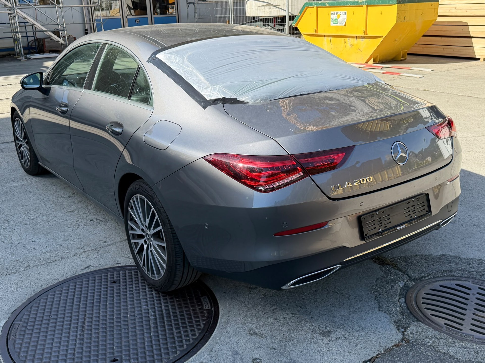 MERCEDES-BENZ CLA 200 Progressive 7G-DCT-showroom-element-1