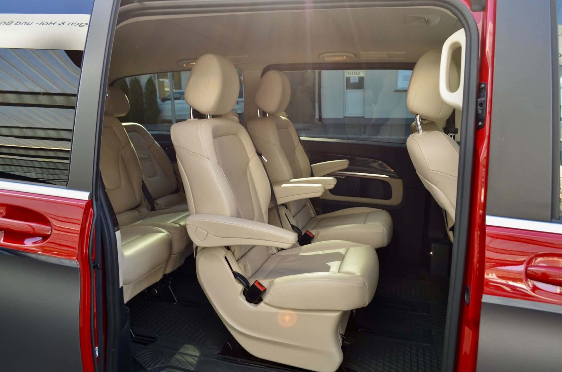 MERCEDES-BENZ V 250 d lang 4Matic 7G-Tronic-image-10