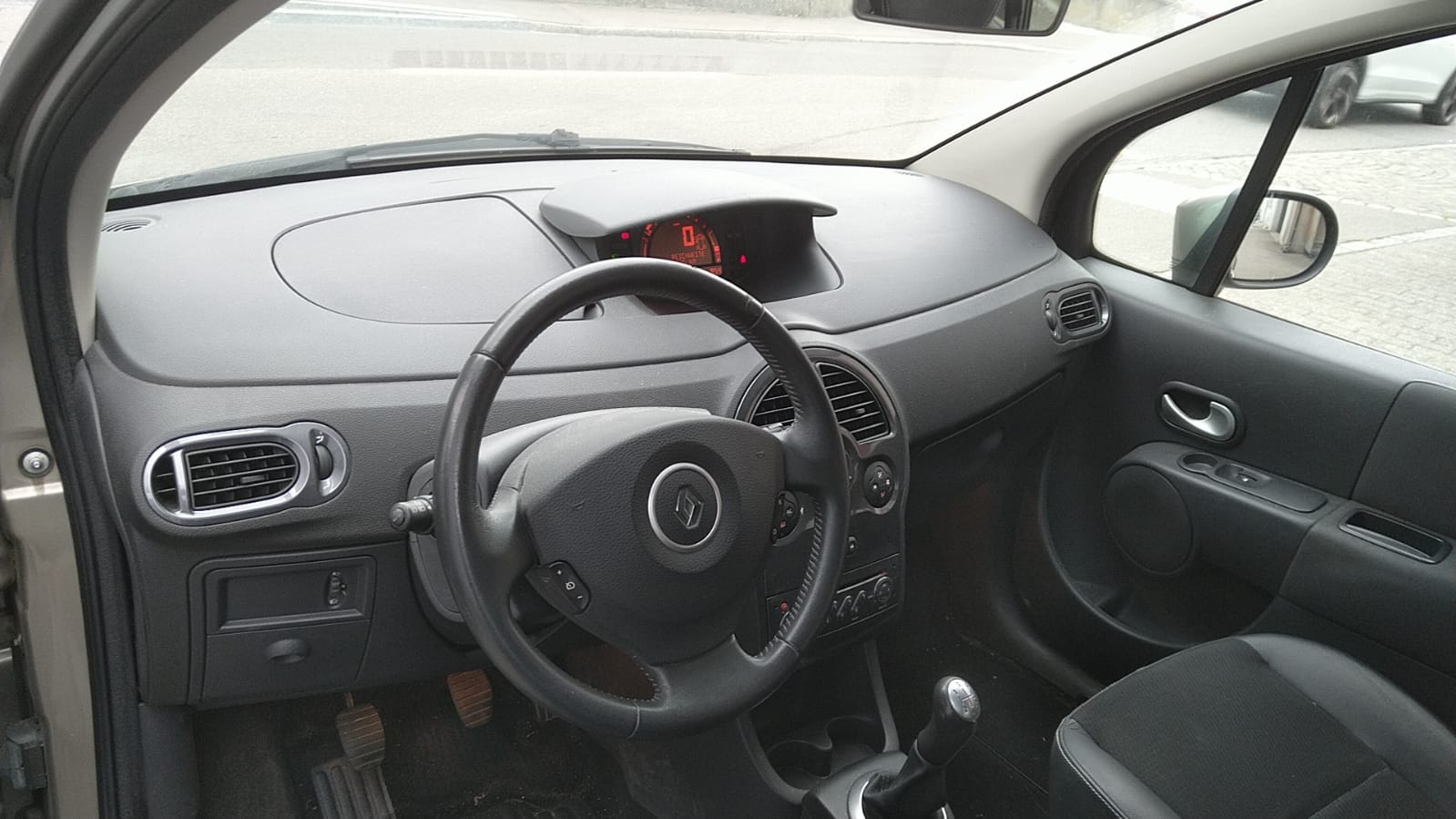 RENAULT Modus 1.6 16V Dynamique-image-5