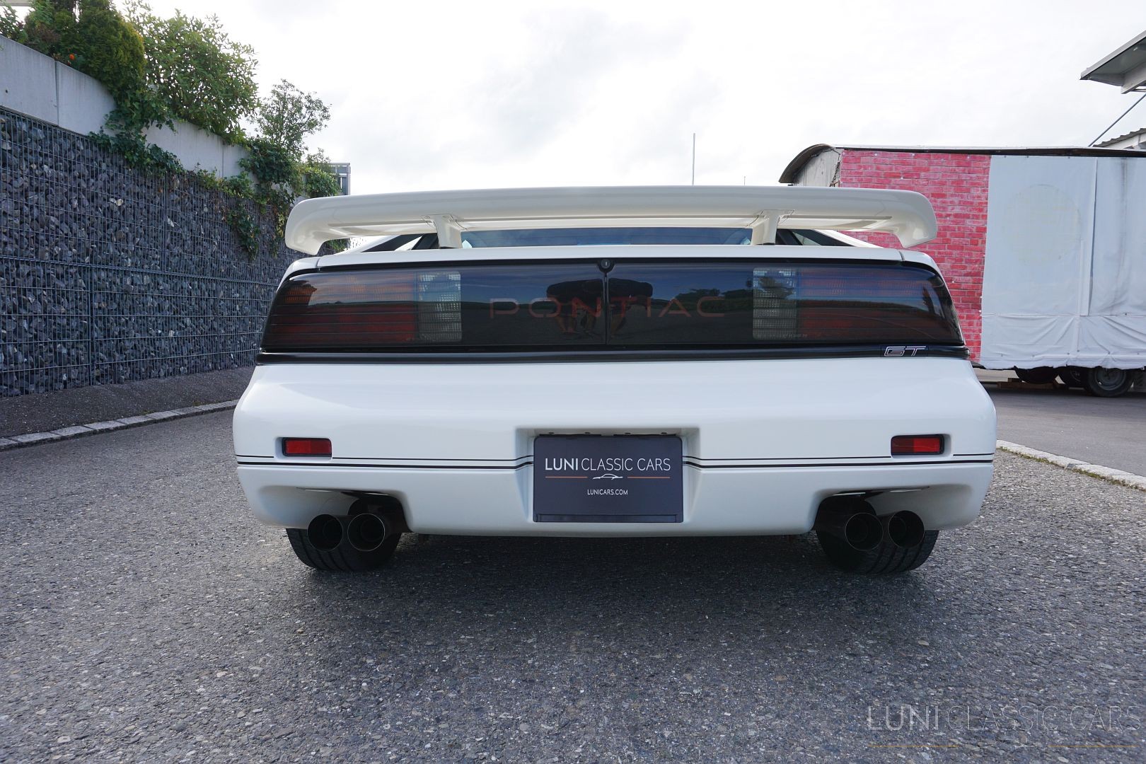 PONTIAC Fiero GT-image-5