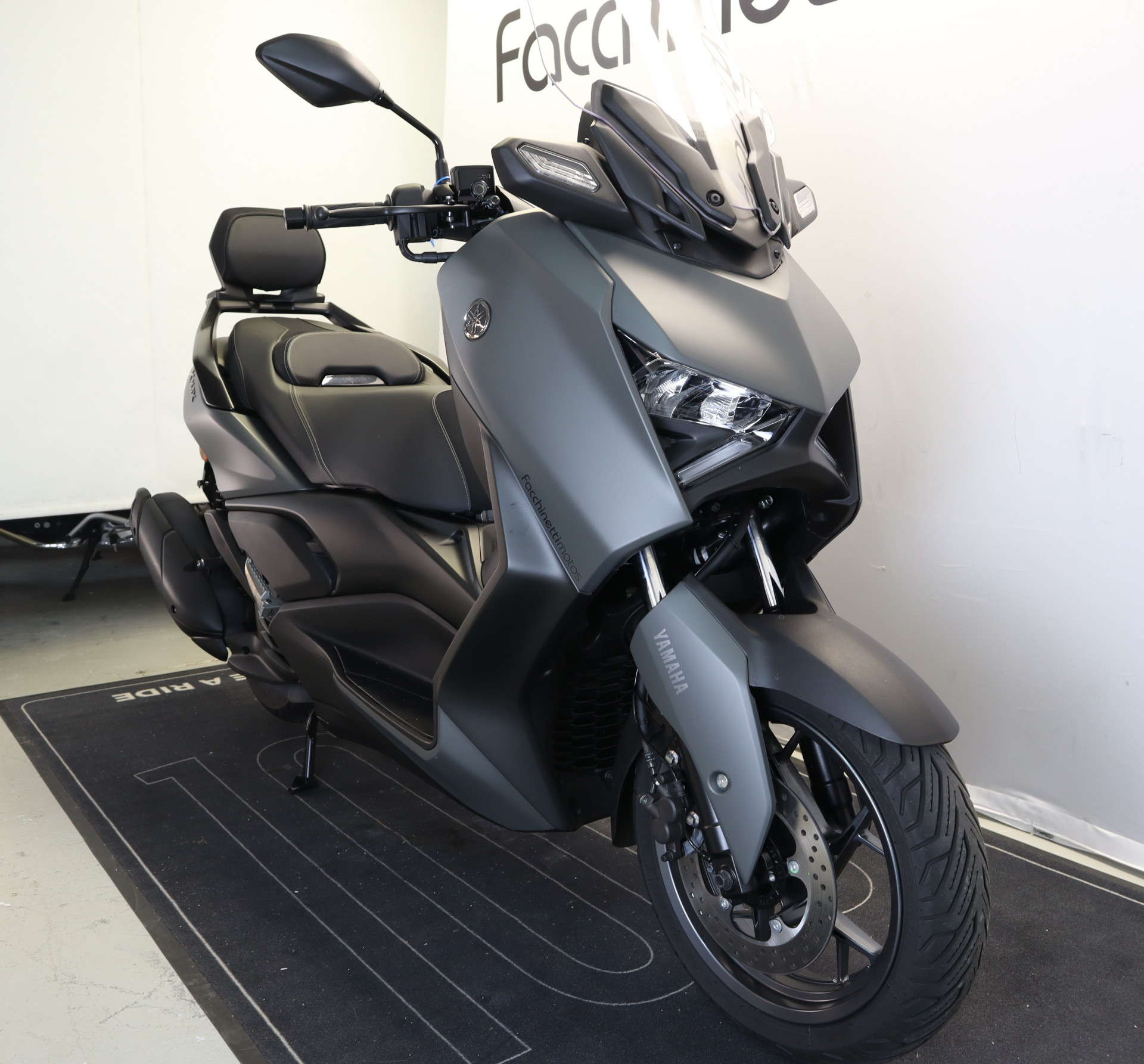 YAMAHA X-Max 125-image-3