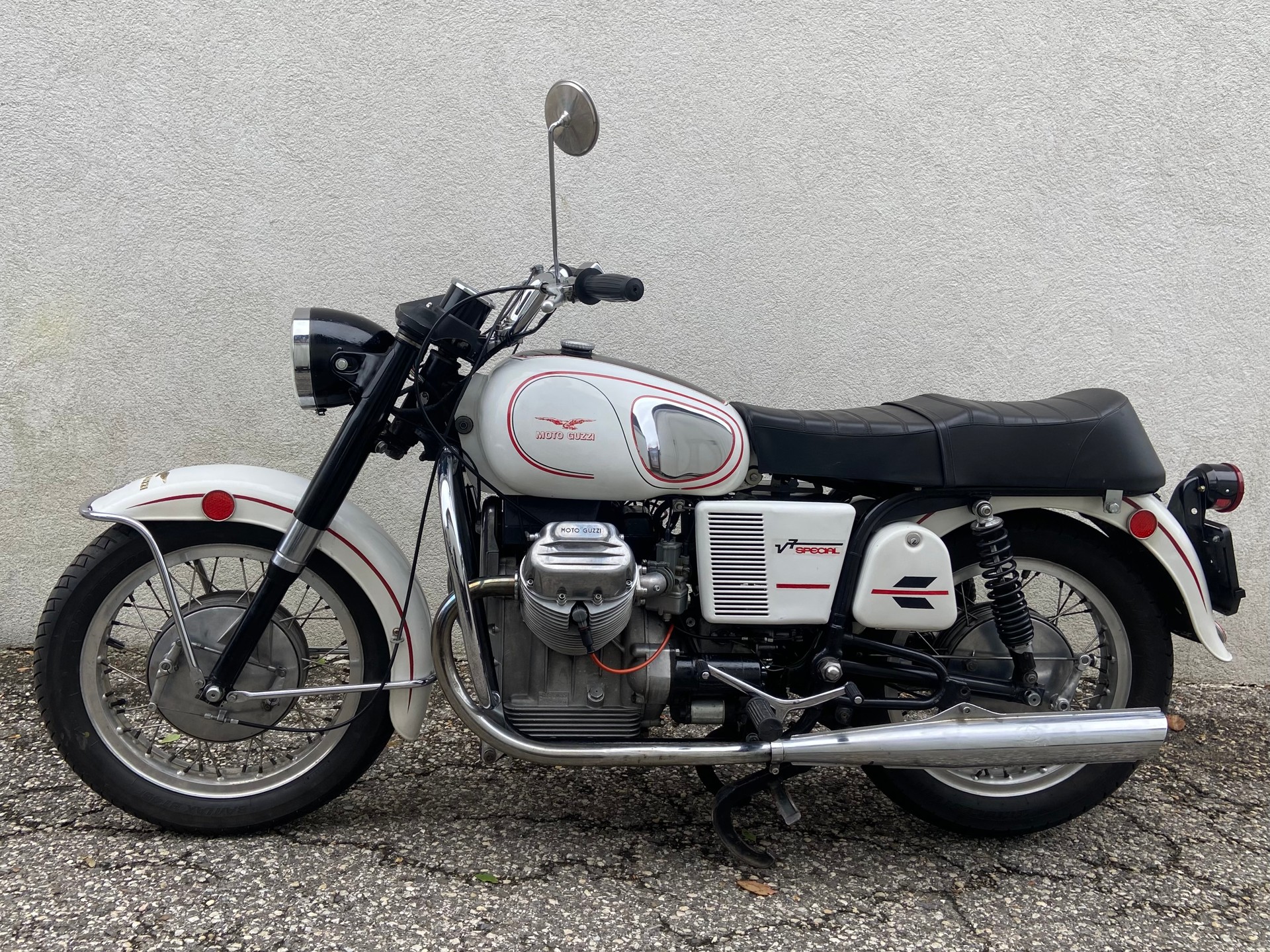 MOTO GUZZI V7 Spécial-image-0