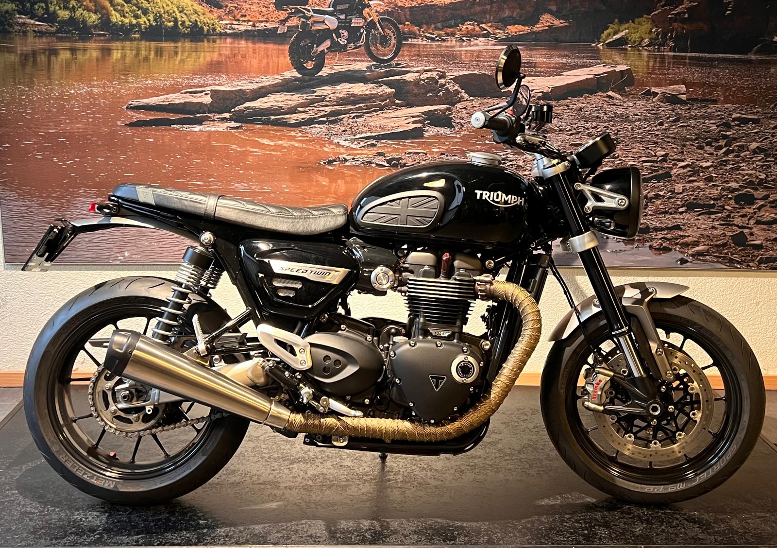 TRIUMPH Speed Twin 1200-image-0