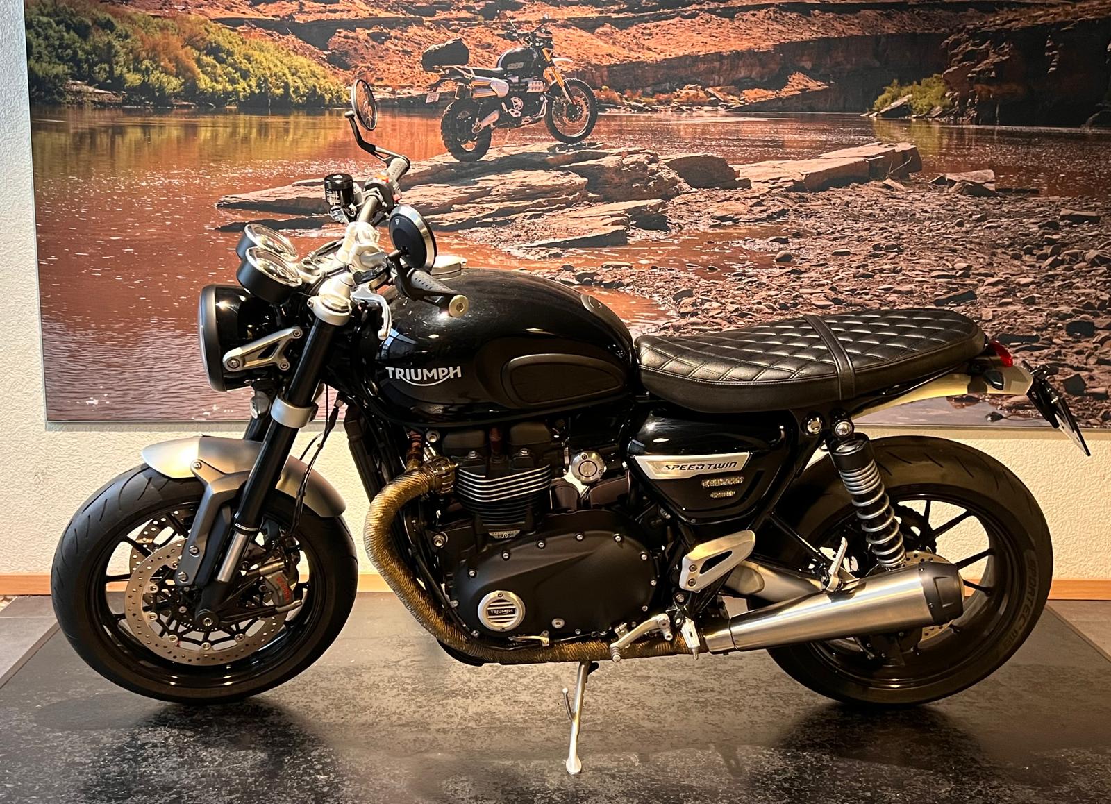 TRIUMPH Speed Twin 1200-image-3