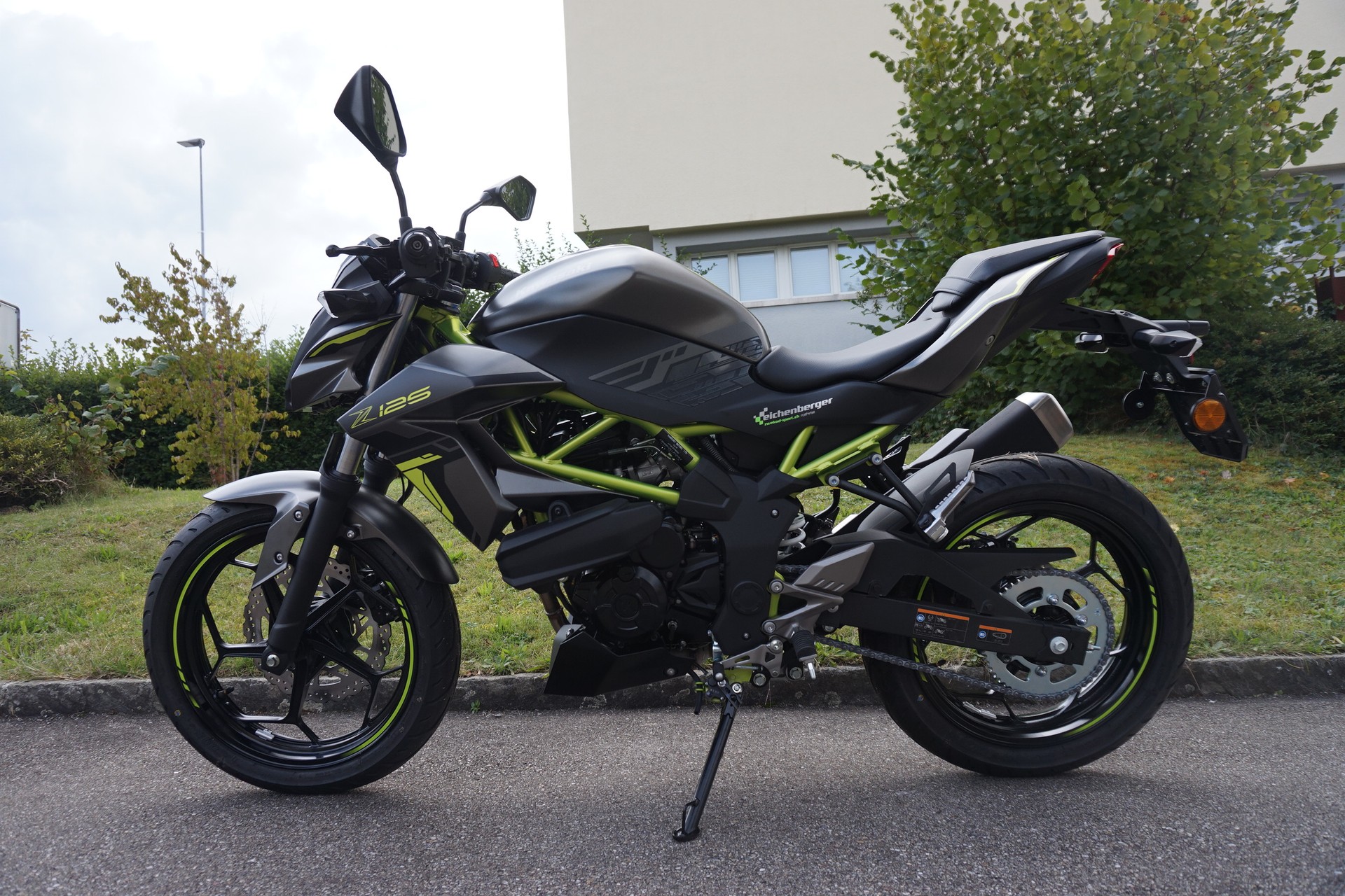 KAWASAKI Z 125 ABS MY24-image-7