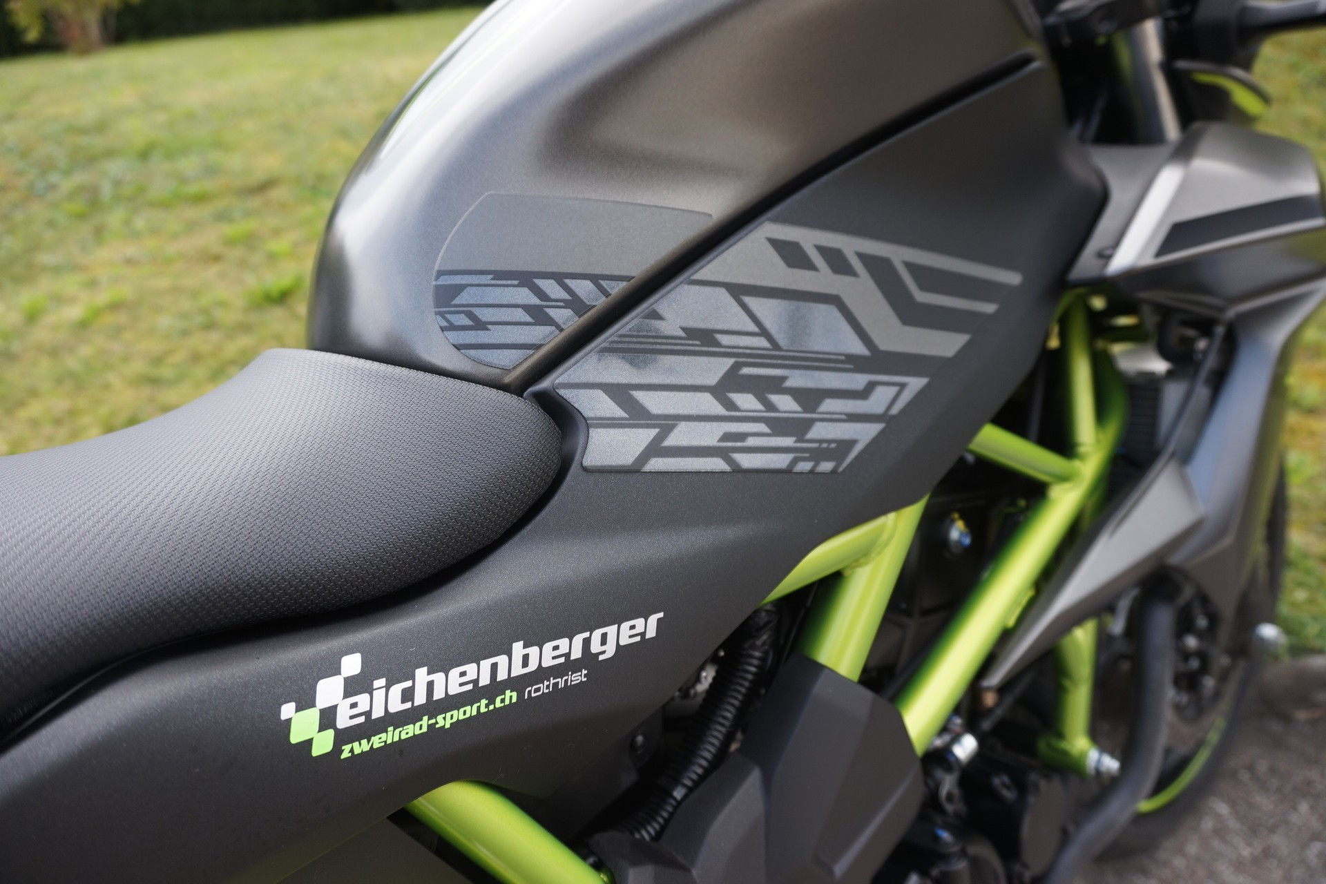 KAWASAKI Z 125 ABS MY24-image-8
