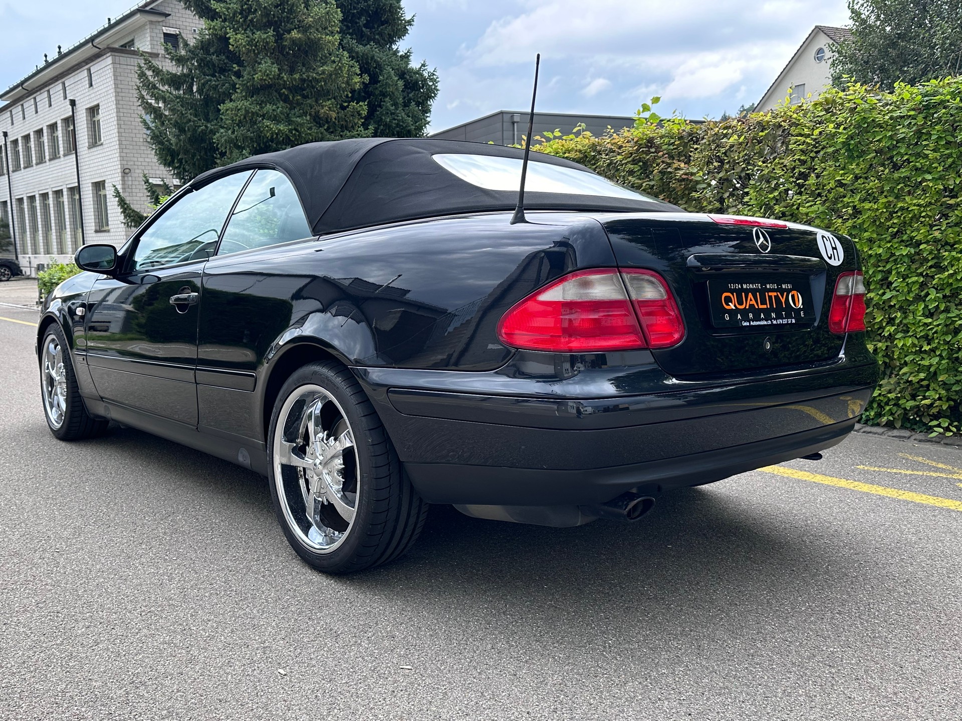 MERCEDES-BENZ CLK 320 Elégance Automatic-image-2