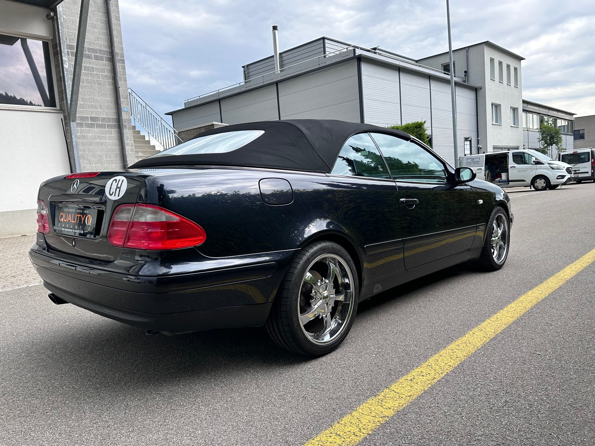 MERCEDES-BENZ CLK 320 Elégance Automatic-image-3