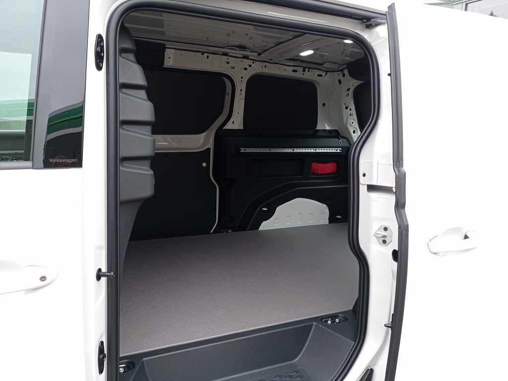 VW ID. Buzz Cargo Pro-image-11