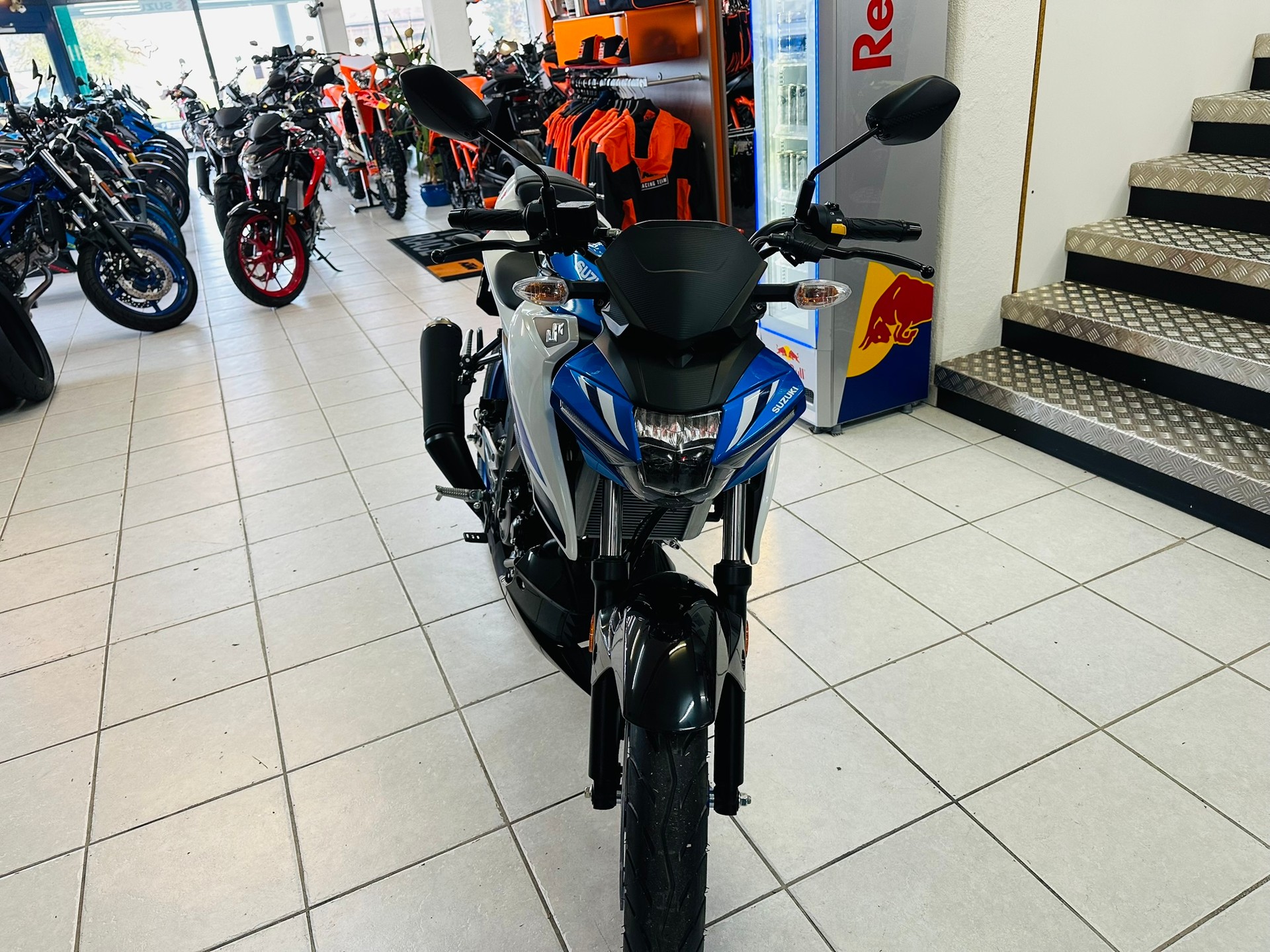 SUZUKI GSX-S 125-image-1