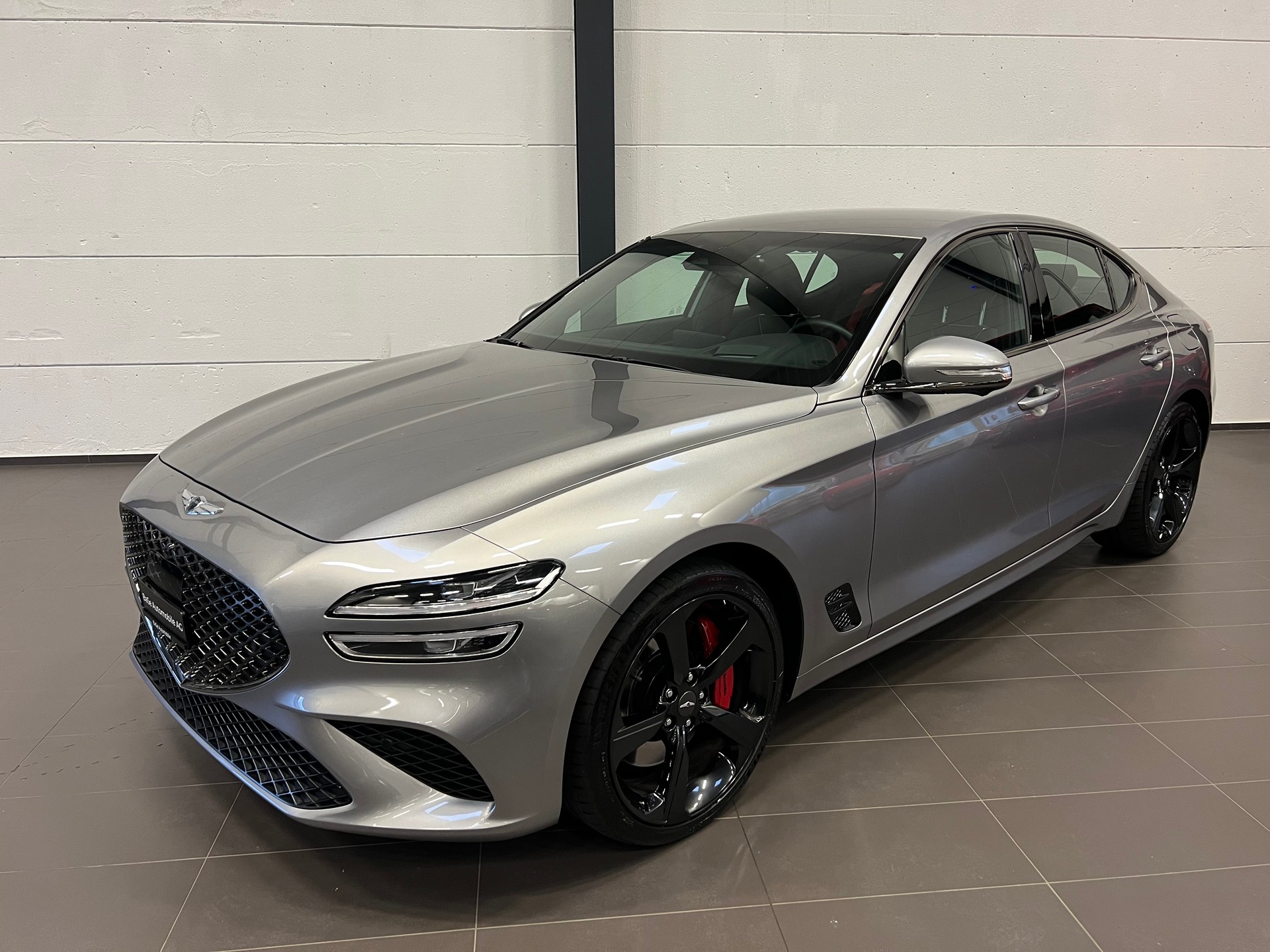 GENESIS G70 2.0 TGDI Sport AT8 AWD-showroom-element-2