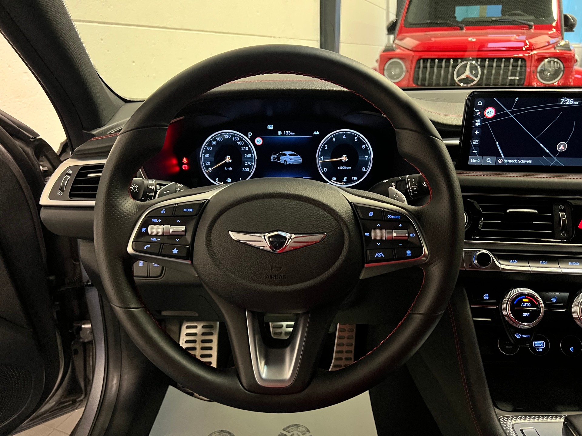 GENESIS G70 2.0 TGDI Sport AT8 AWD-image-25