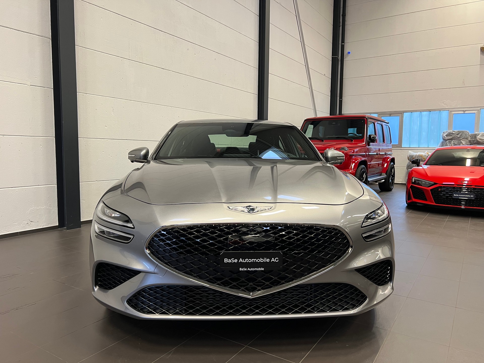 GENESIS G70 2.0 TGDI Sport AT8 AWD-image-6