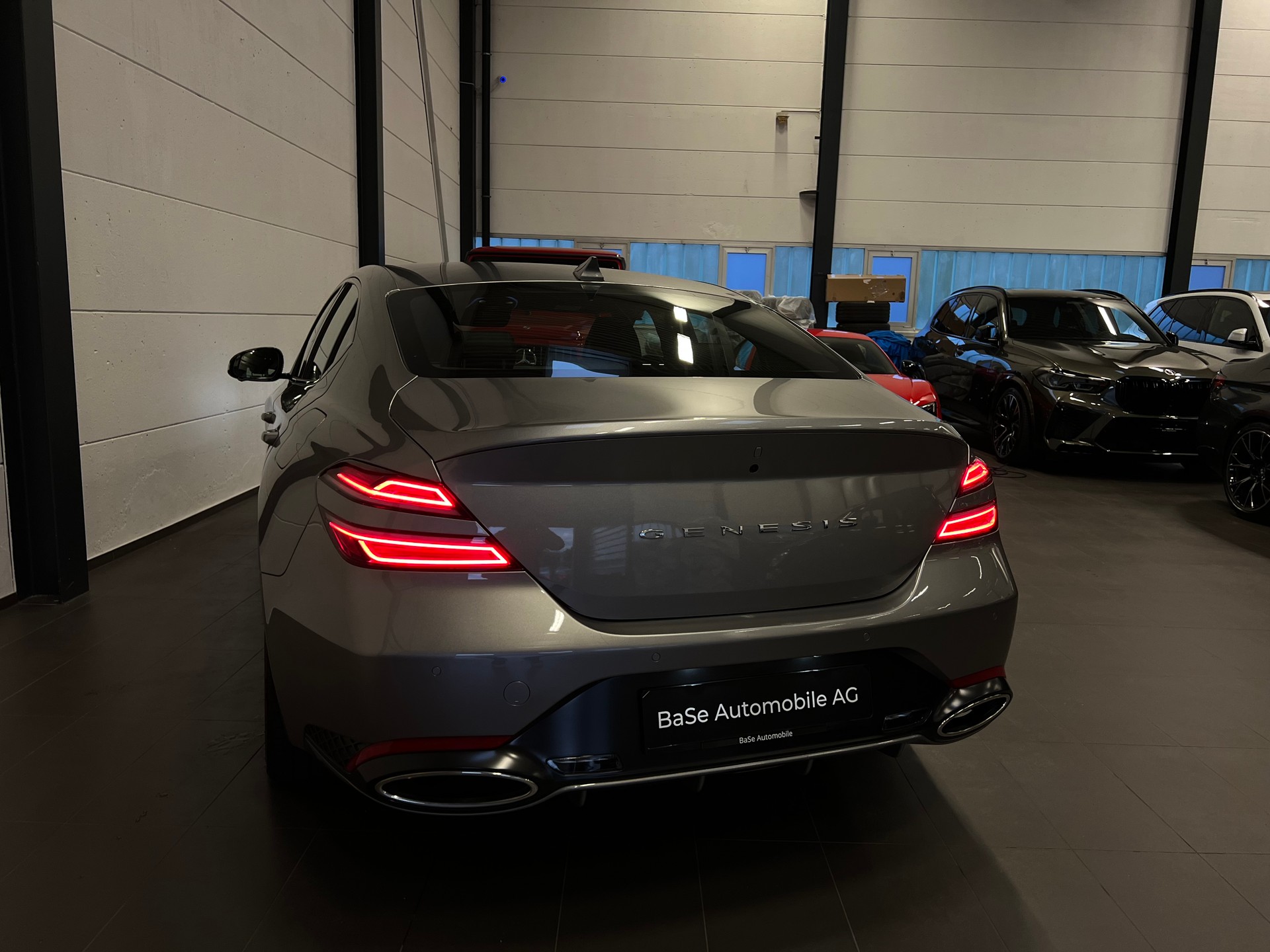 GENESIS G70 2.0 TGDI Sport AT8 AWD-image-15
