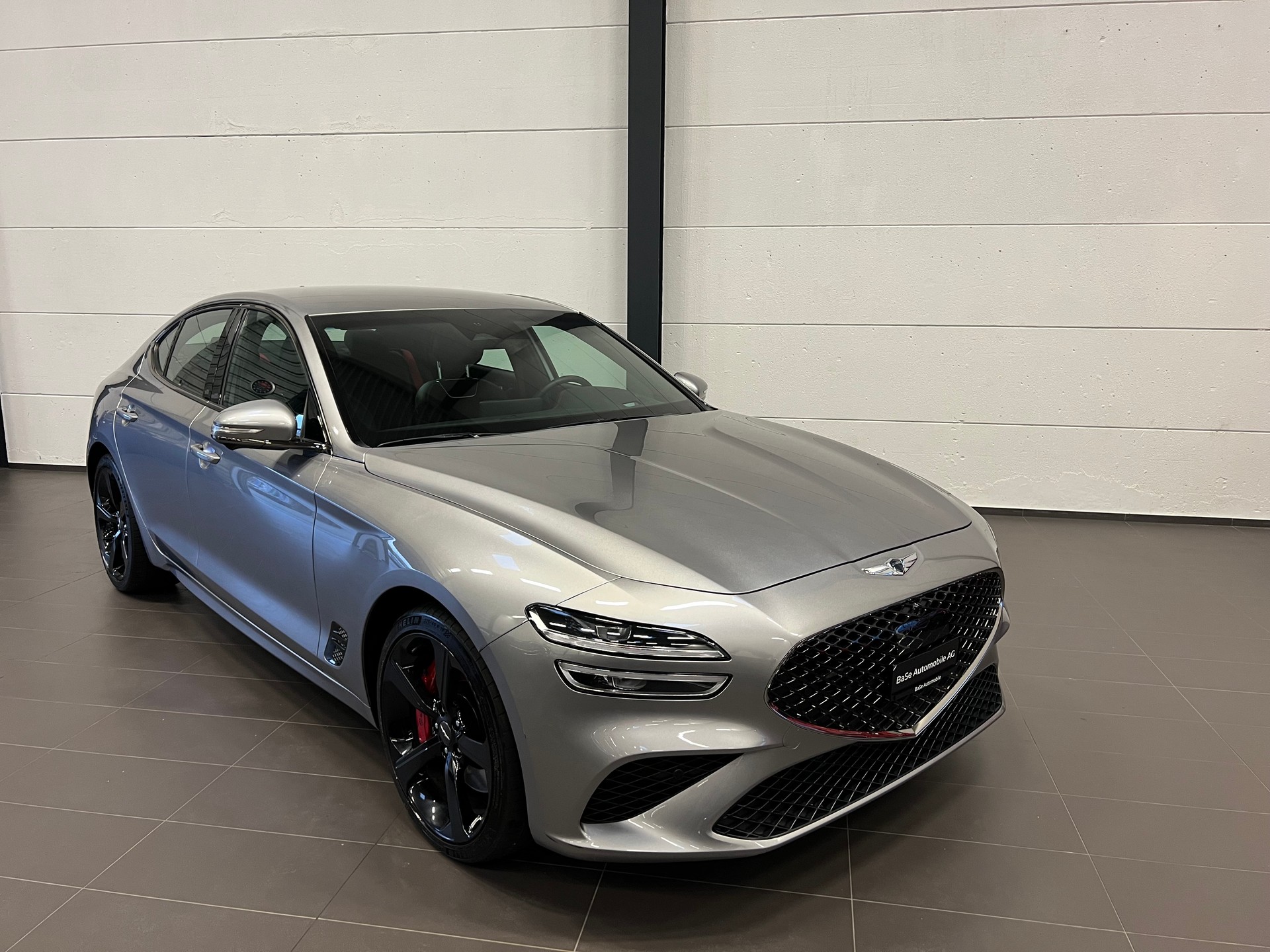 GENESIS G70 2.0 TGDI Sport AT8 AWD-showroom-element-1