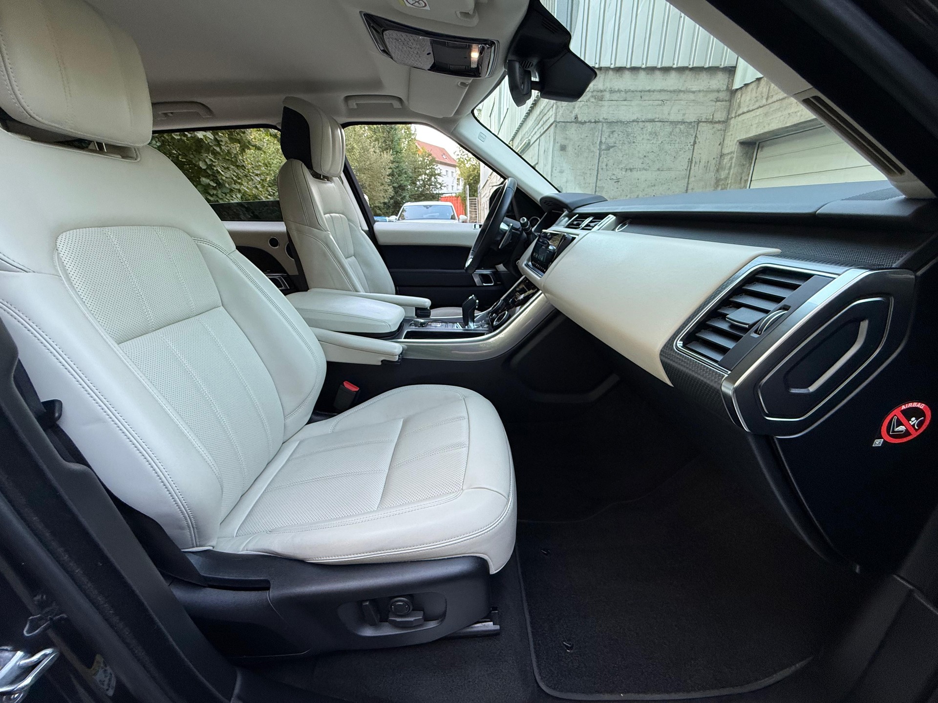 LAND ROVER Range Rover Sport 3.0 V6 S/C HSE Dynamic Automatic *Facelift*-image-14