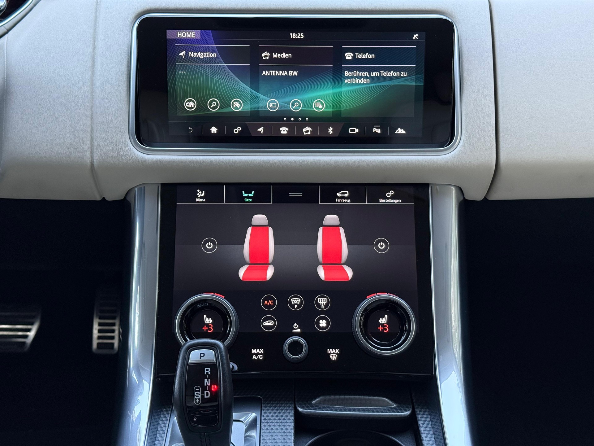 LAND ROVER Range Rover Sport 3.0 V6 S/C HSE Dynamic Automatic *Facelift*-image-18