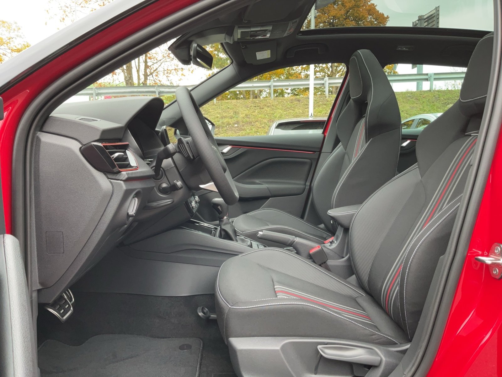 SKODA Kamiq 1.5 TSI Monte Carlo DSG-image-5