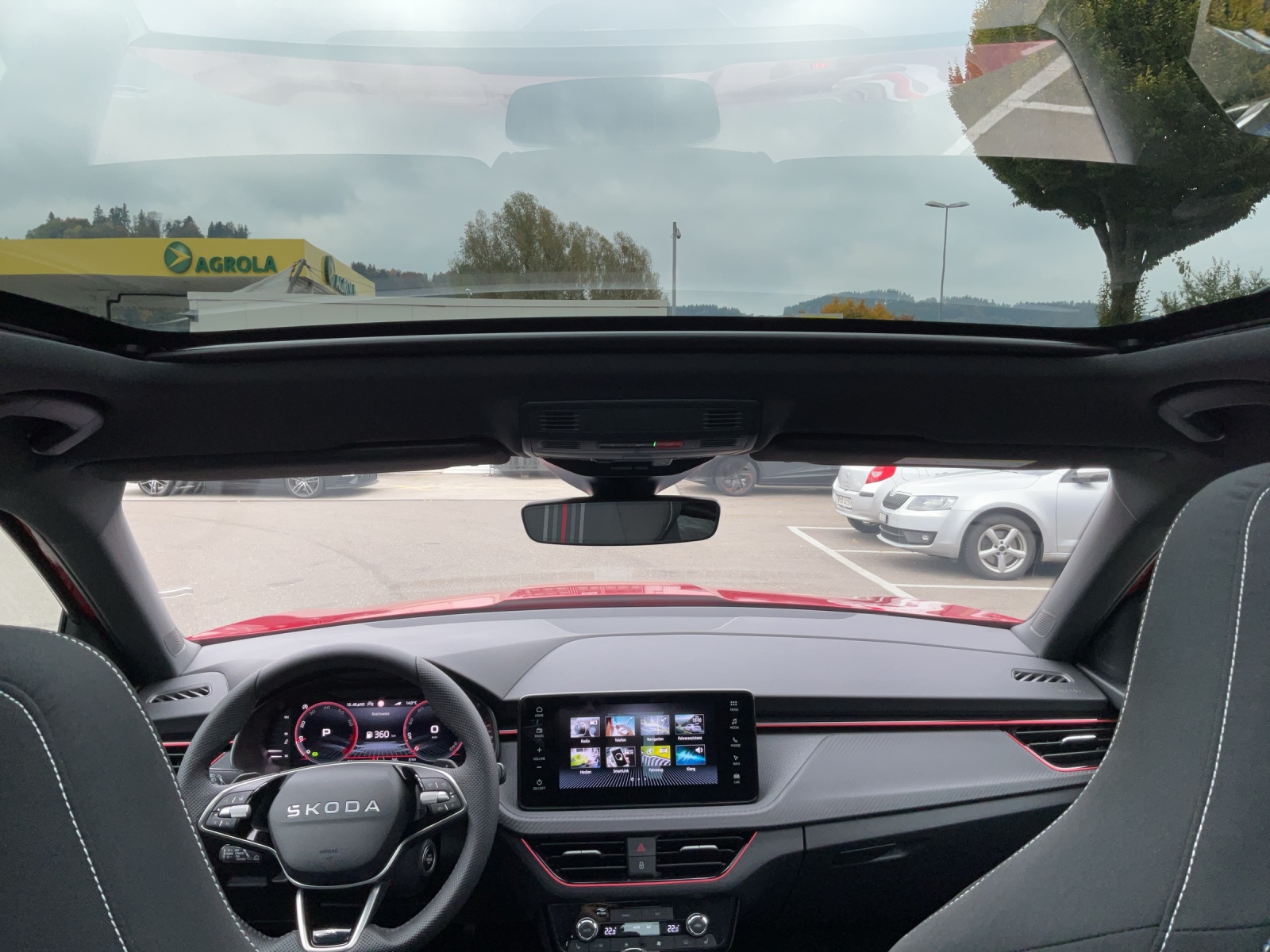 SKODA Kamiq 1.5 TSI Monte Carlo DSG-image-16