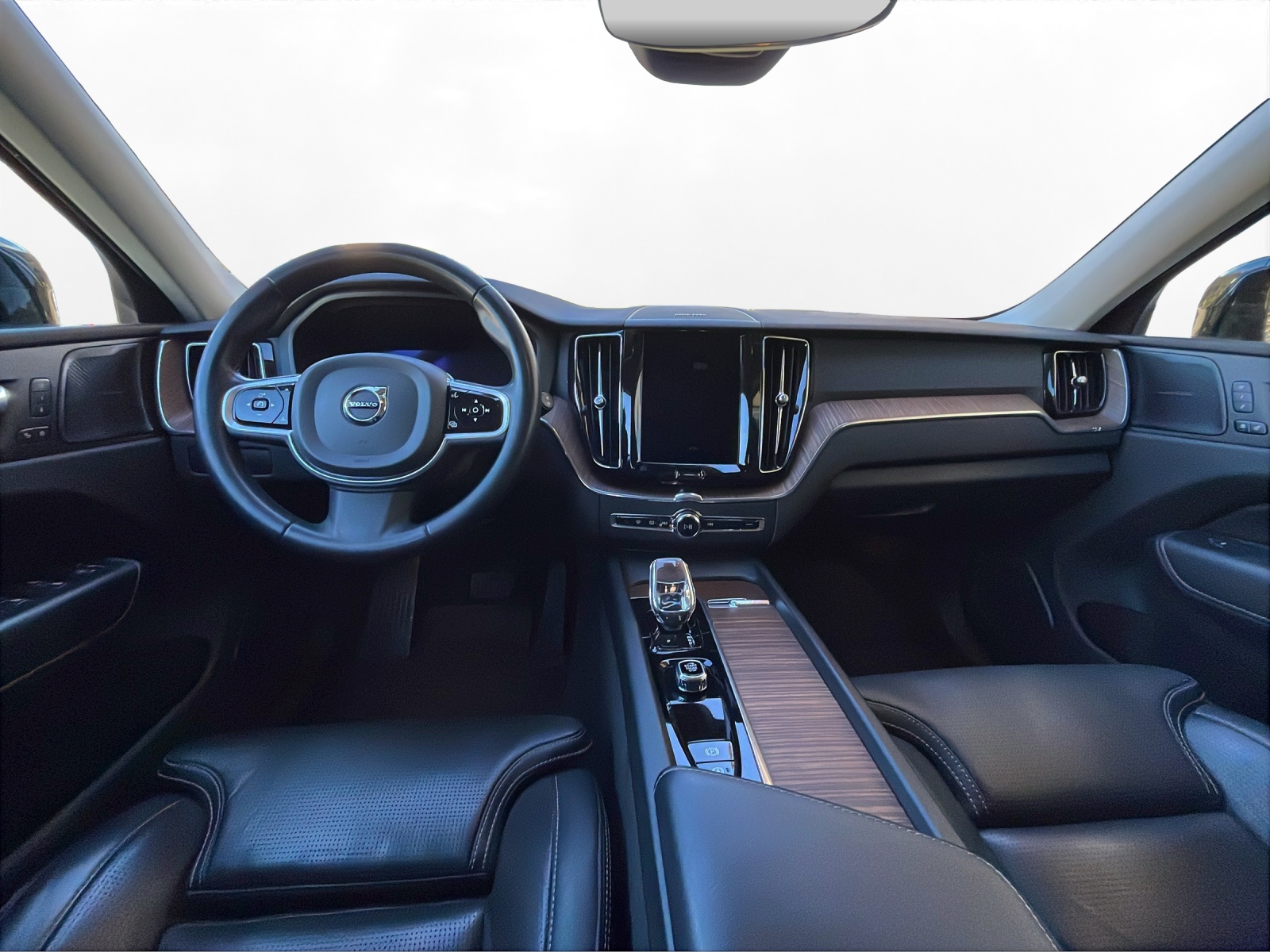 VOLVO XC60 B4 Diesel Mild Hybrid AWD Plus Bright Geartronic-image-10