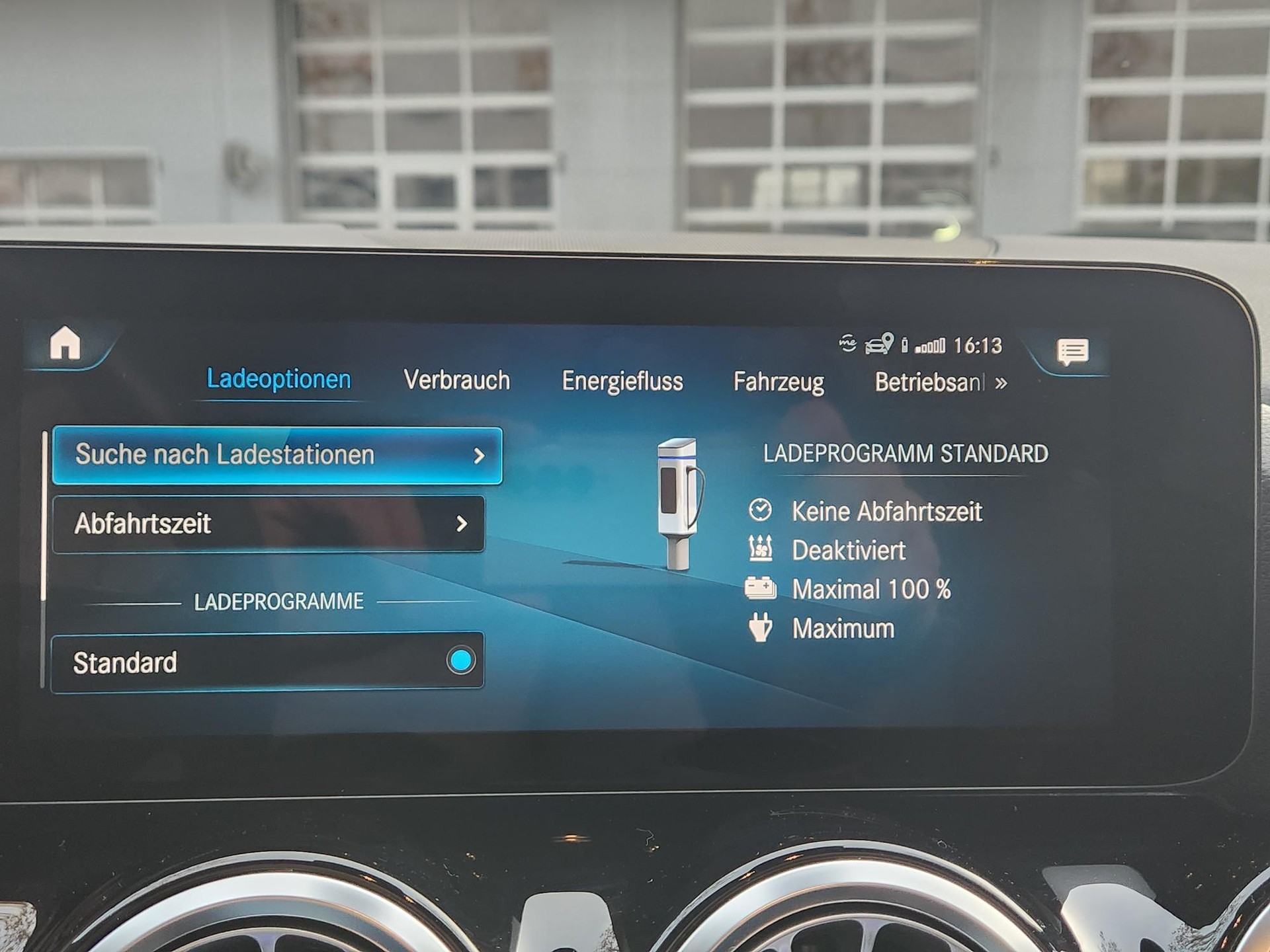 MERCEDES-BENZ EQA 250 ** BATTERIEZERTIFIKAT - KEYLESS - SITZHEIZUNG - SPURASSISTENT - KAMERA - GARANTIE BIS 7.2029 **-image-18