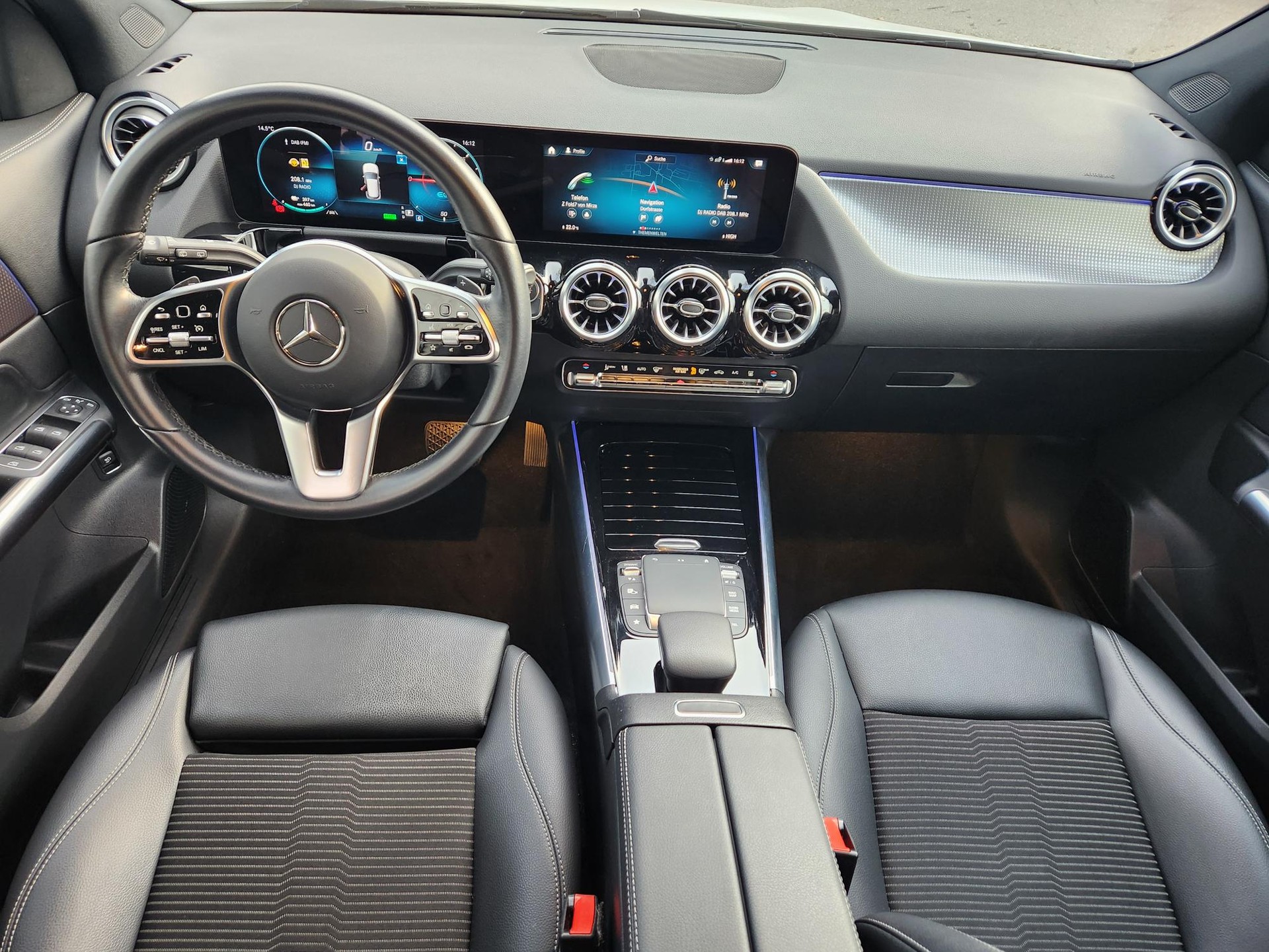 MERCEDES-BENZ EQA 250 ** BATTERIEZERTIFIKAT - KEYLESS - SITZHEIZUNG - SPURASSISTENT - KAMERA - GARANTIE BIS 7.2029 **-image-7