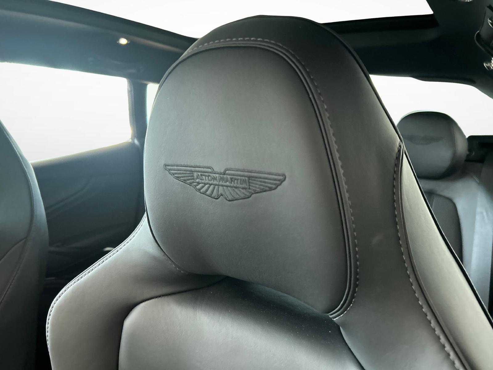 ASTON MARTIN DBX 707 4.0 V8 Bi-Turbo-image-12