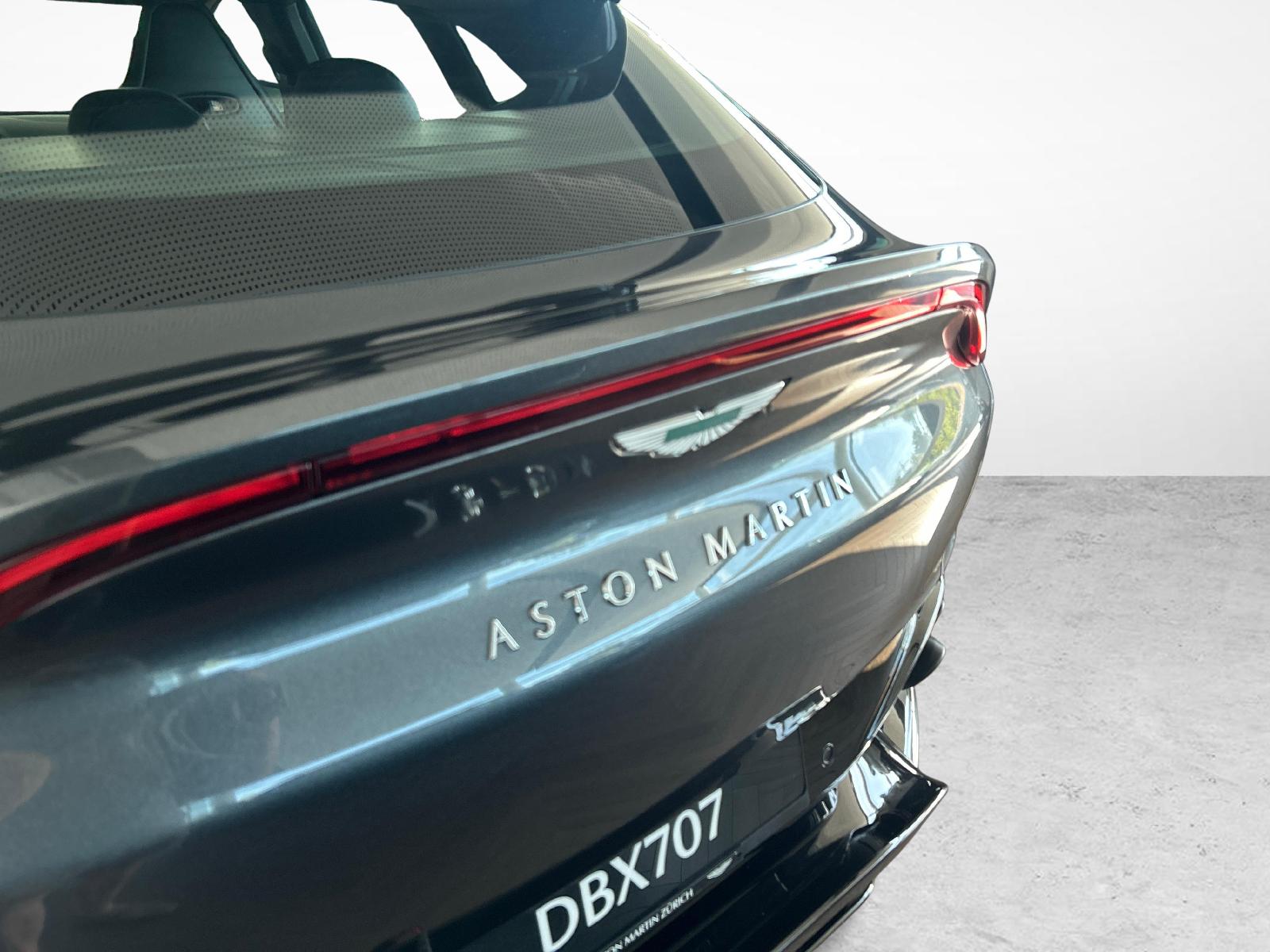 ASTON MARTIN DBX 707 4.0 V8 Bi-Turbo-image-9