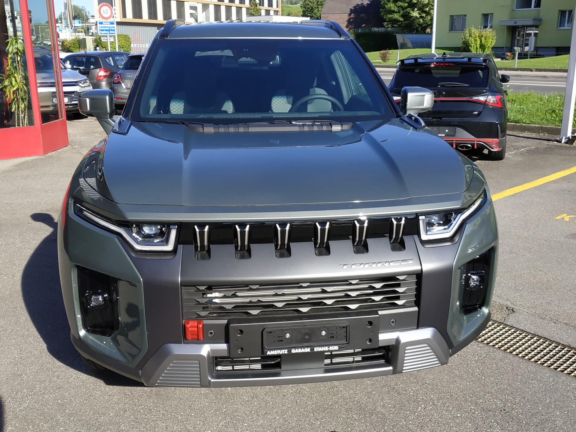 KGM-SsangYong Torres 1.5 TGDI Hybrid Platinum Automat-showroom-element-2