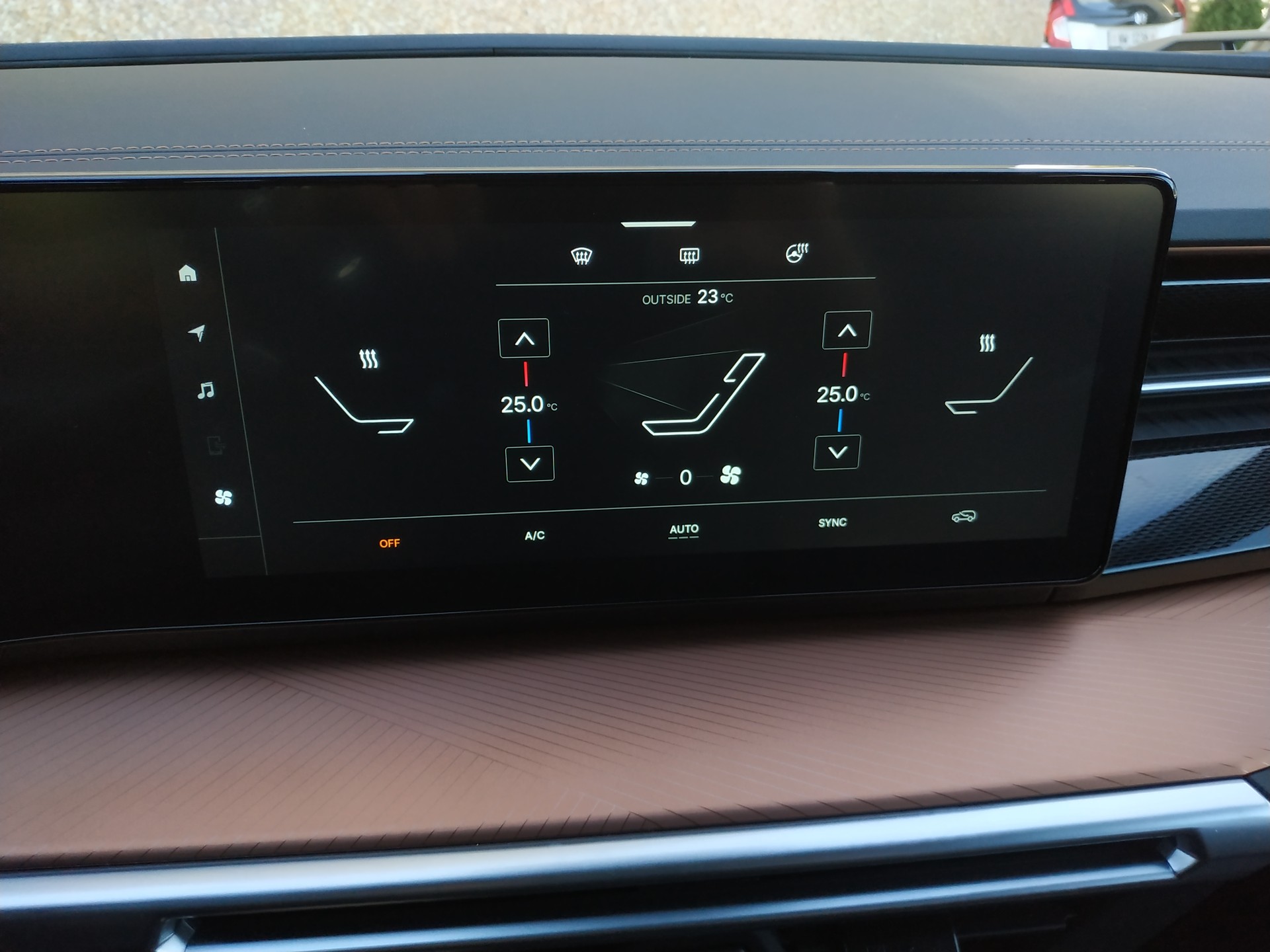 KGM-SsangYong Torres 1.5 TGDI Hybrid Platinum Automat-image-16
