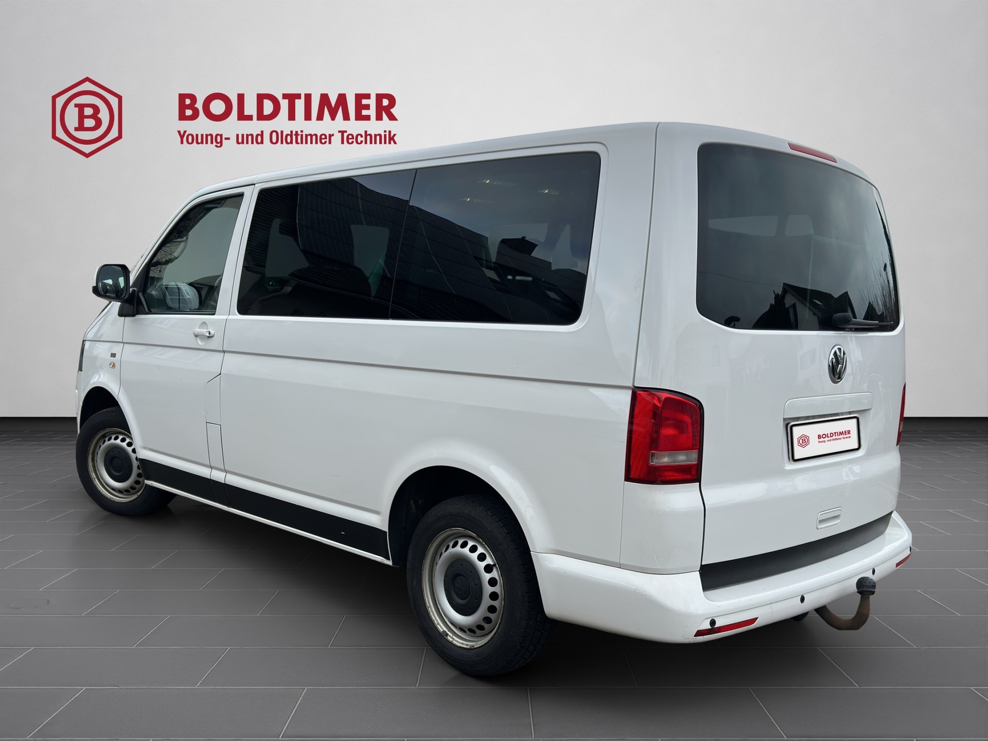 VW T5 Caravelle Trendline 2.0 TDI CR DSG-image-3