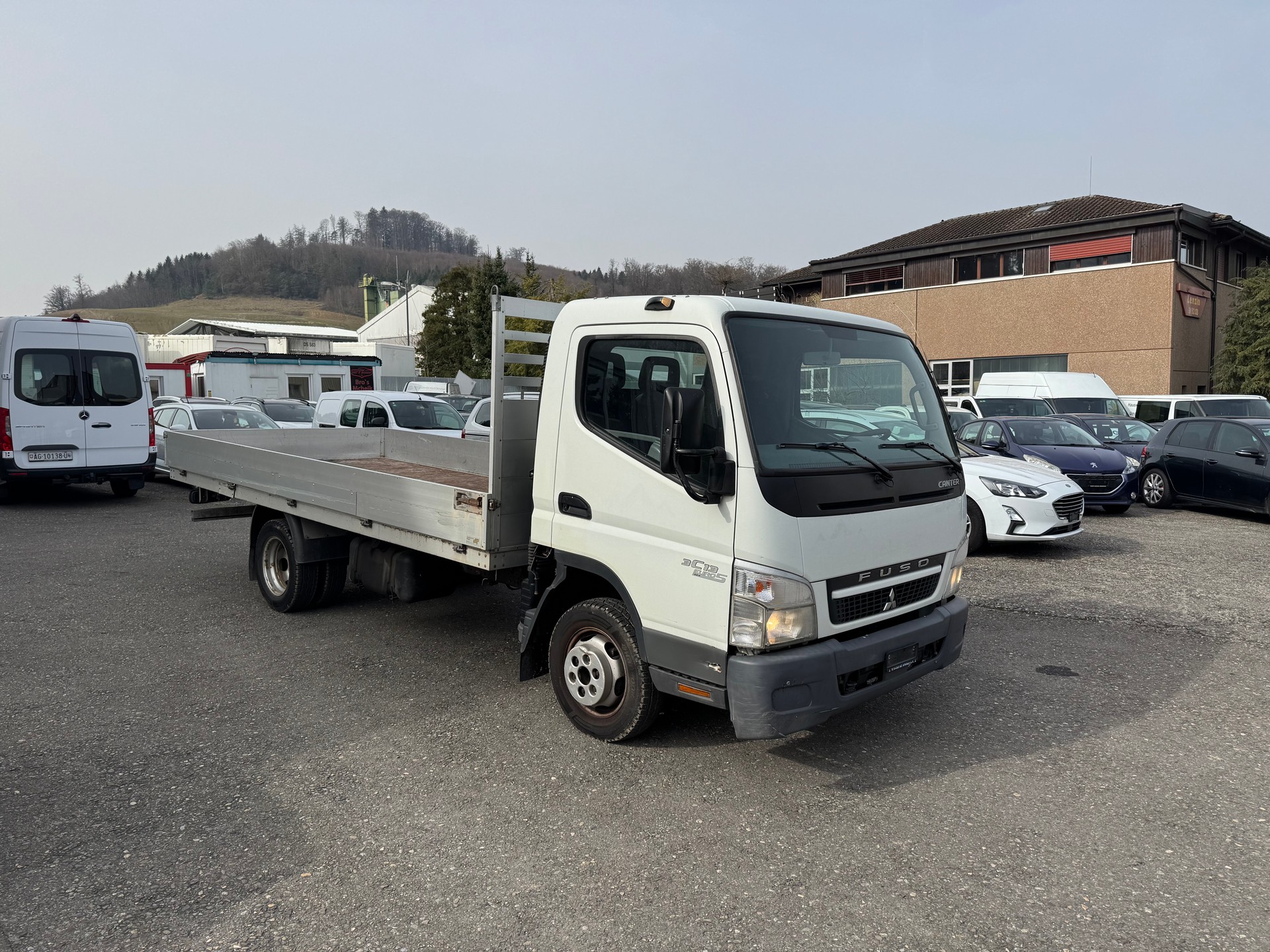 MITSUBISHI FUSO Canter 3C13 FB83SD 4SLEA1 Brücke 4.45m-image-5