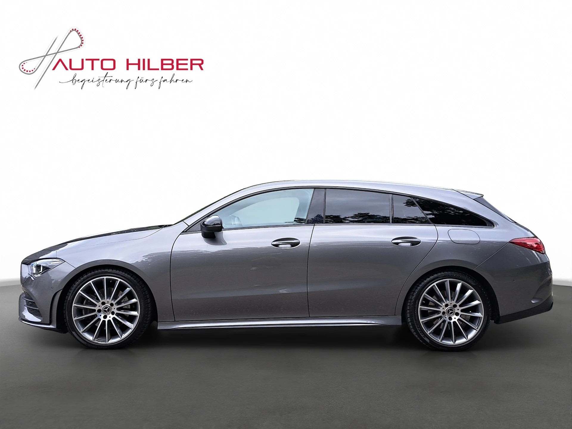 MERCEDES-BENZ CLA Shooting Brake 220 7G-DCT AMG Line-image-2