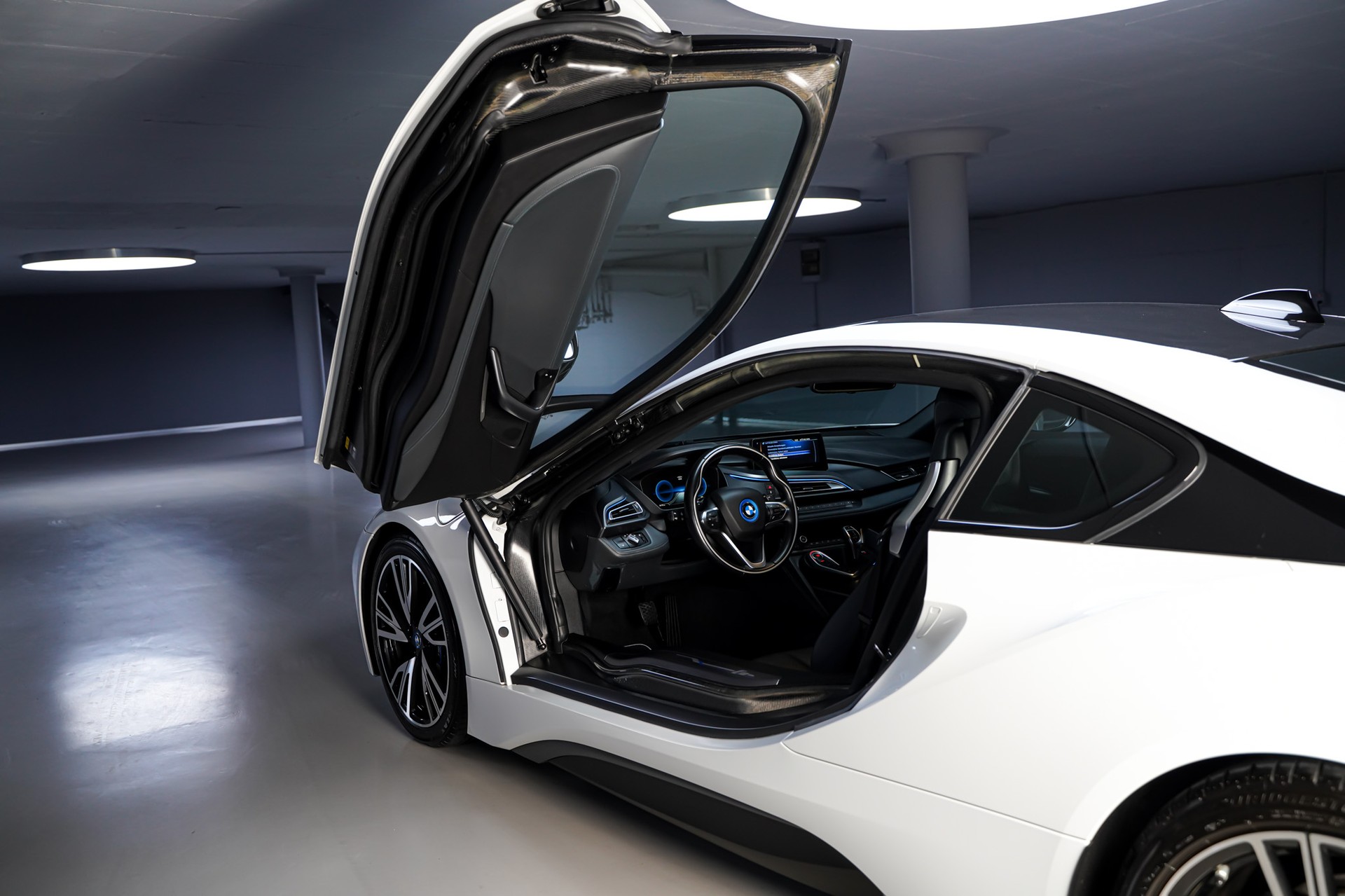BMW i8 Coupé-image-9
