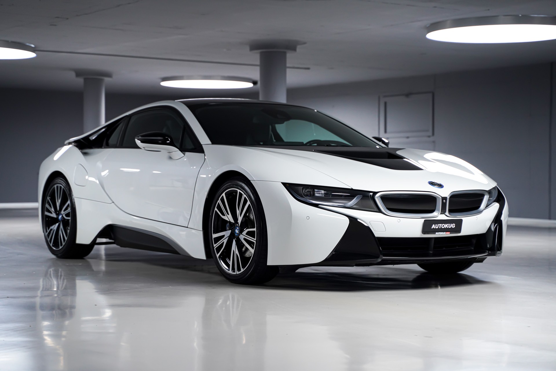 BMW i8 Coupé-showroom-element-3