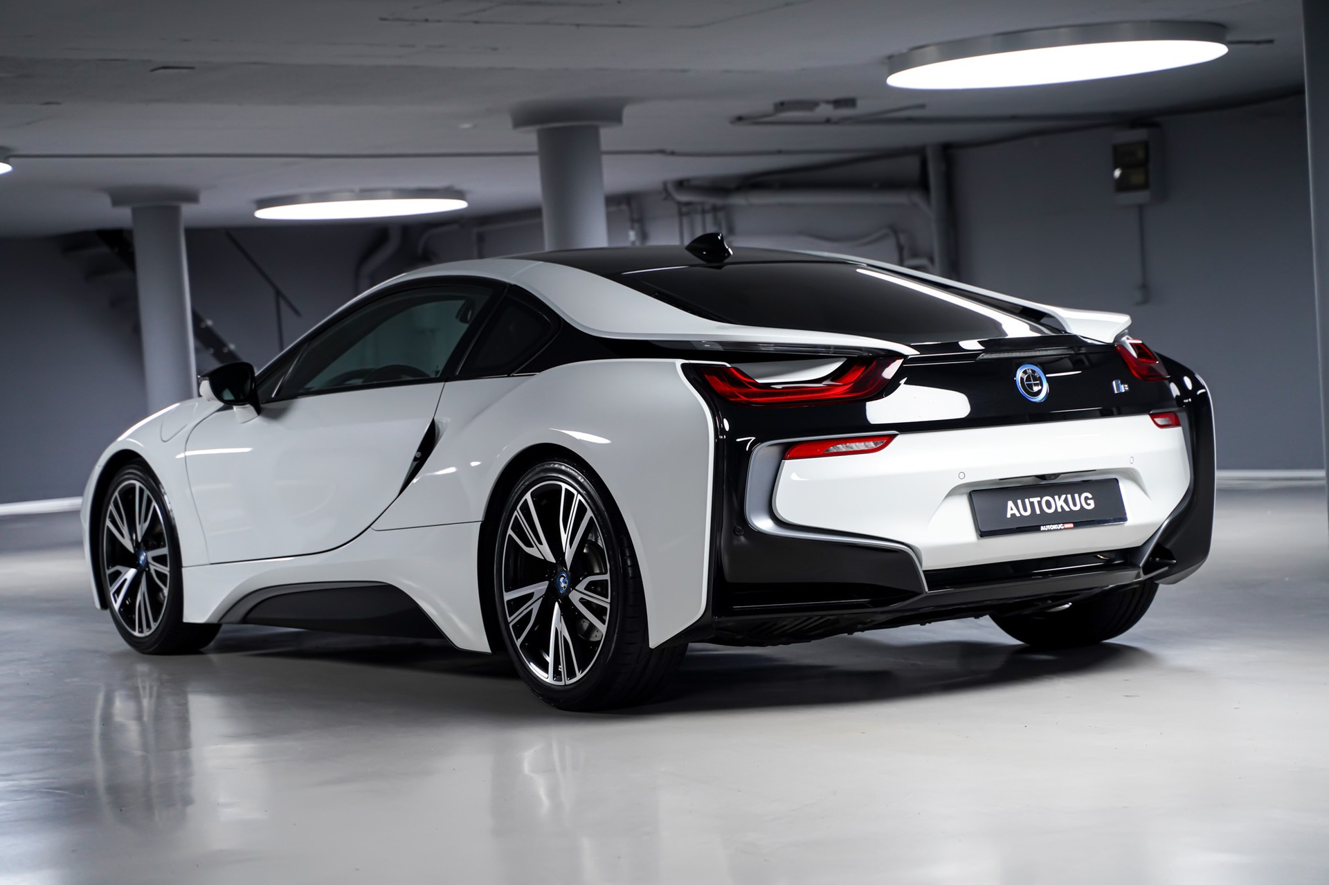 BMW i8 Coupé-image-7