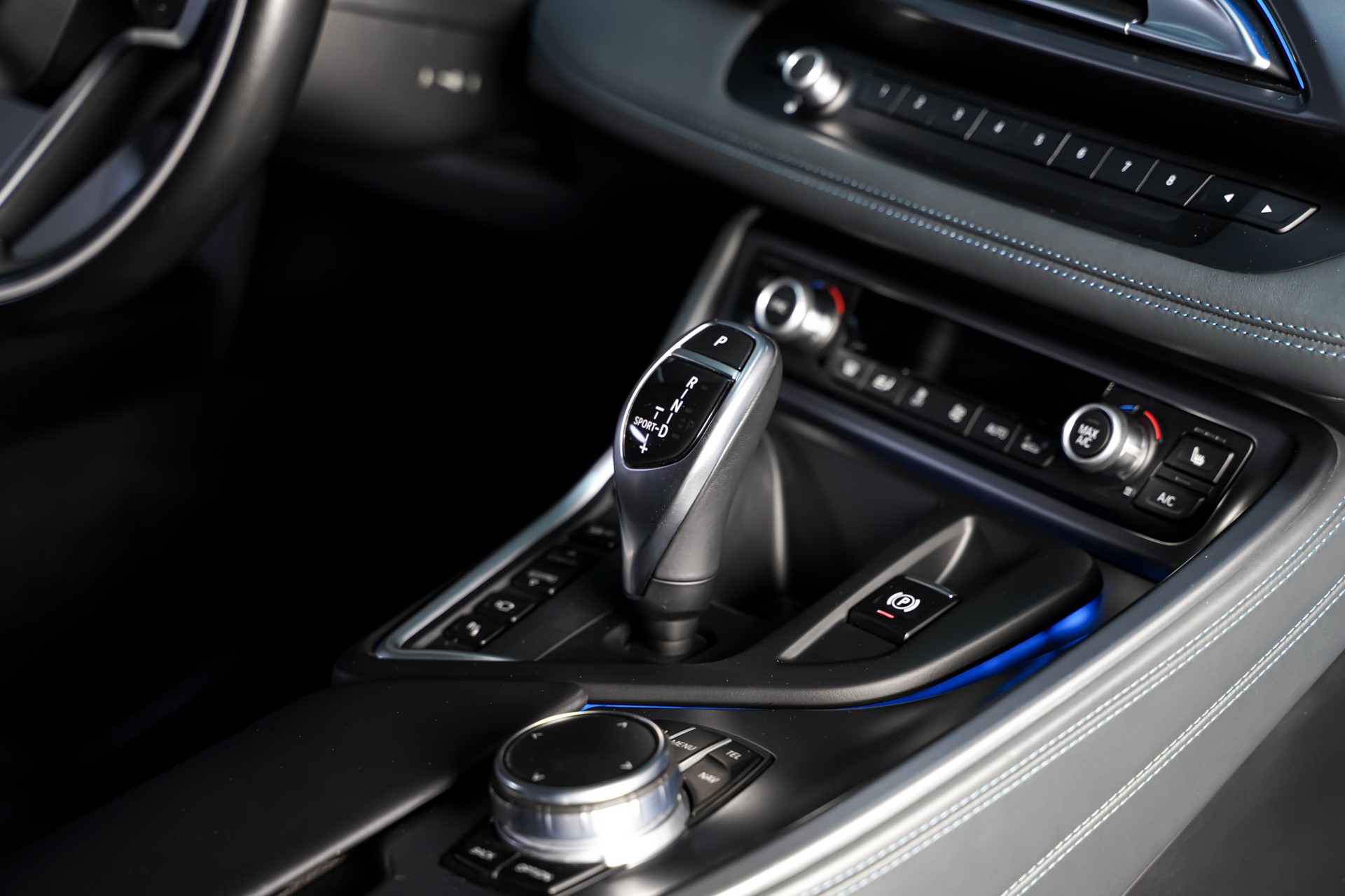 BMW i8 Coupé-image-19