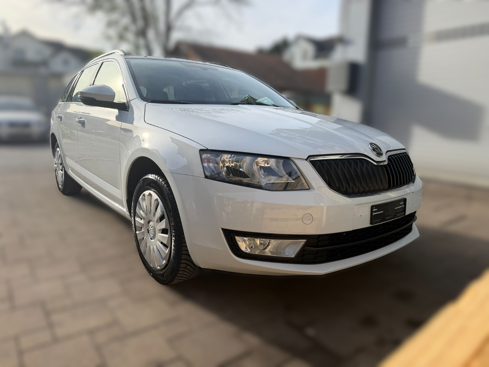 SKODA Octavia Combi 1.8 TSI Ambition 4x4 DSG-image-4