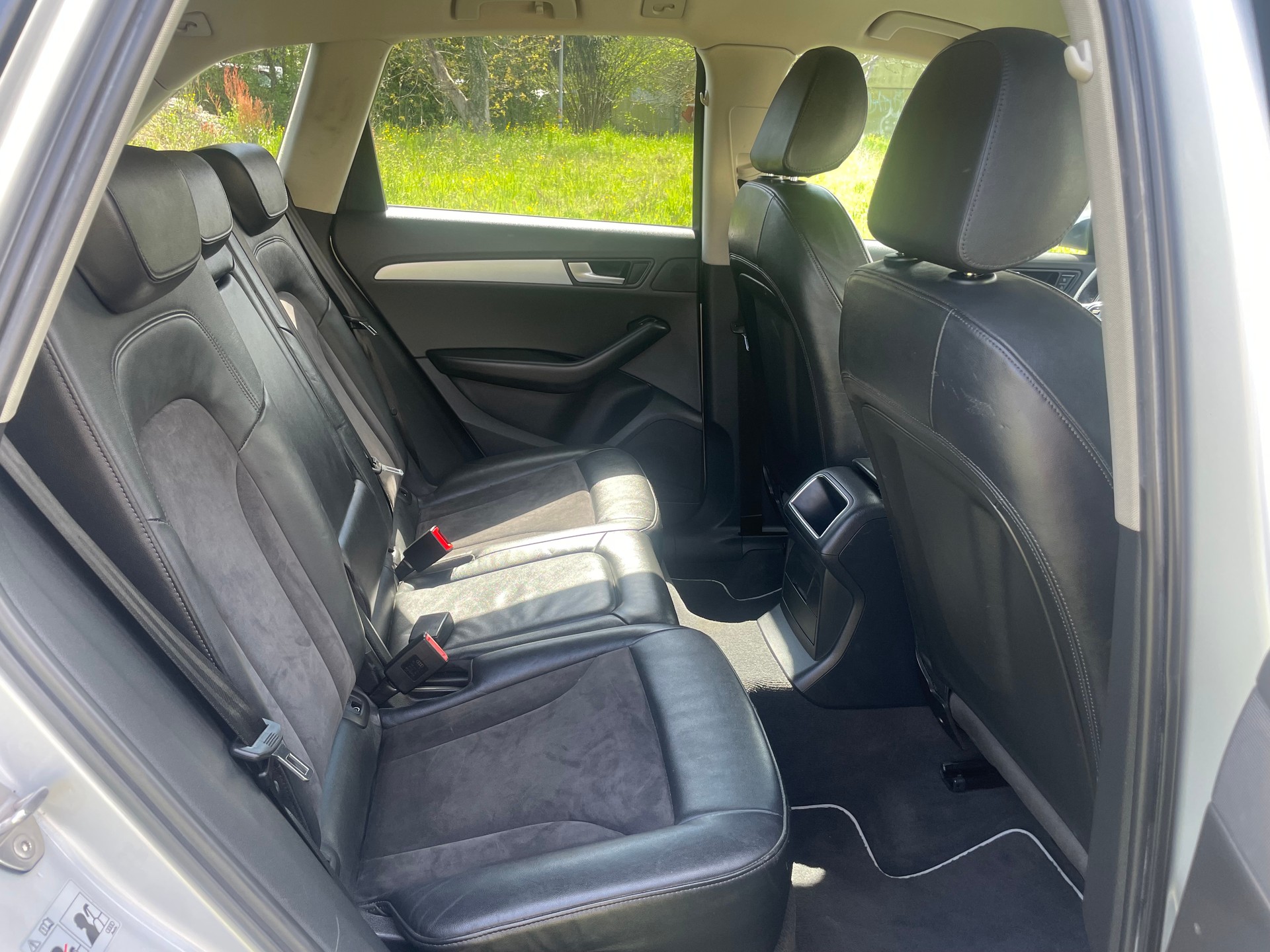 AUDI Q5 3.0 TDI quattro S-tronic-image-8