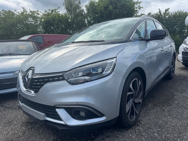RENAULT Grand Scénic 1.3 16V Turbo Initiale Paris EDC-image-1