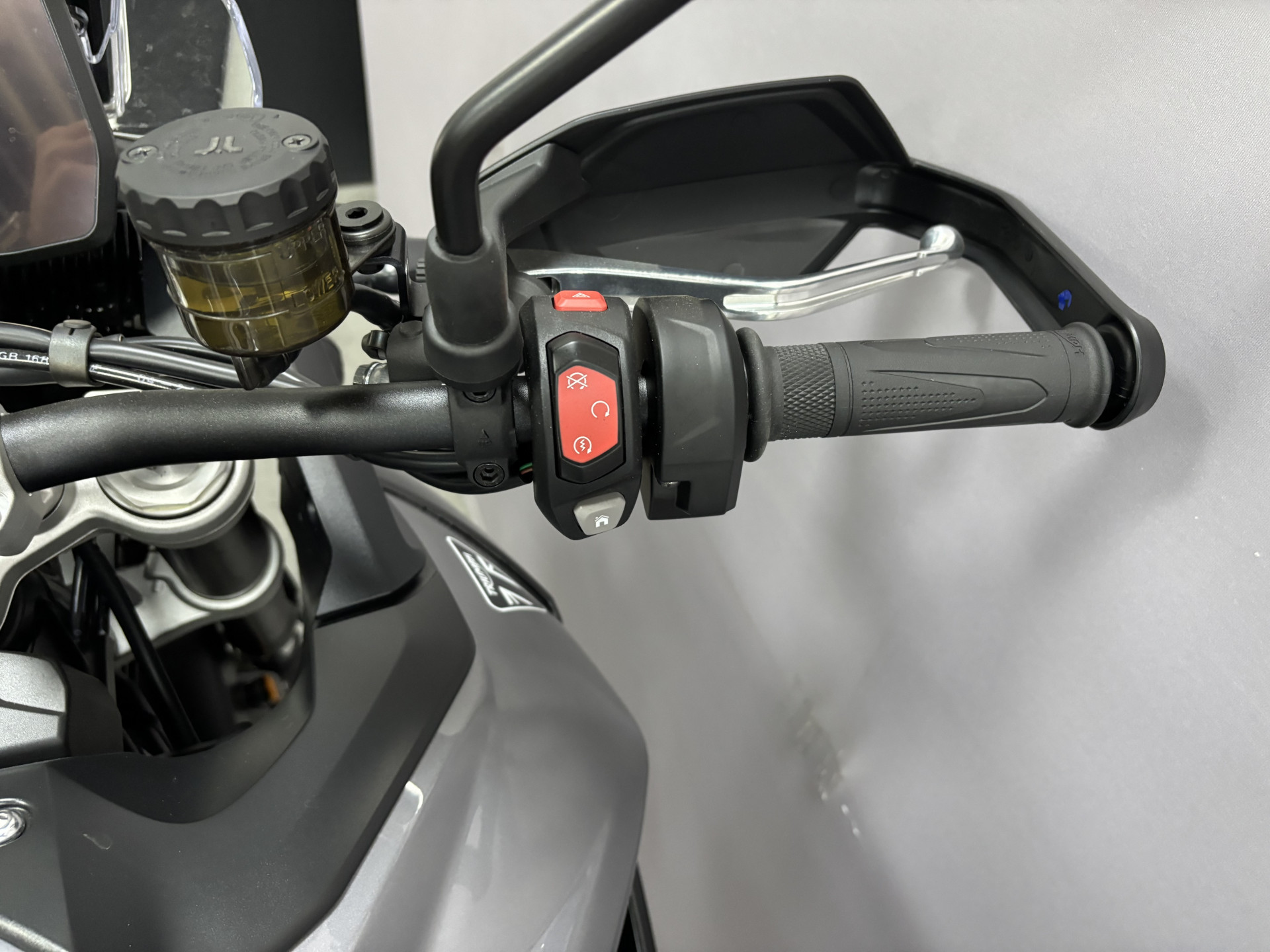 TRIUMPH Tiger 900 GT Pro-image-5