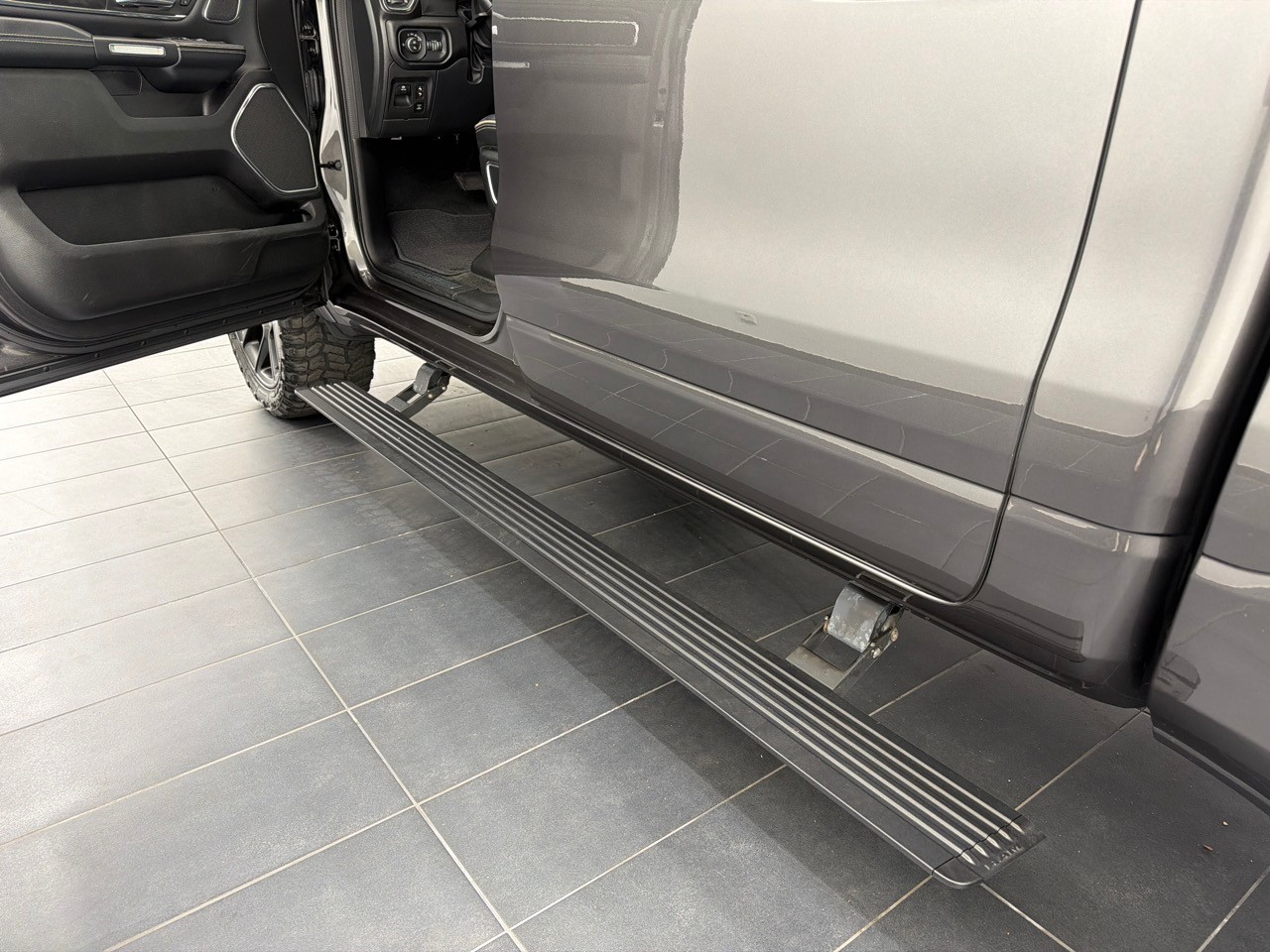 DODGE RAM 1500 3.0 EcoDiesel Laramie-image-4