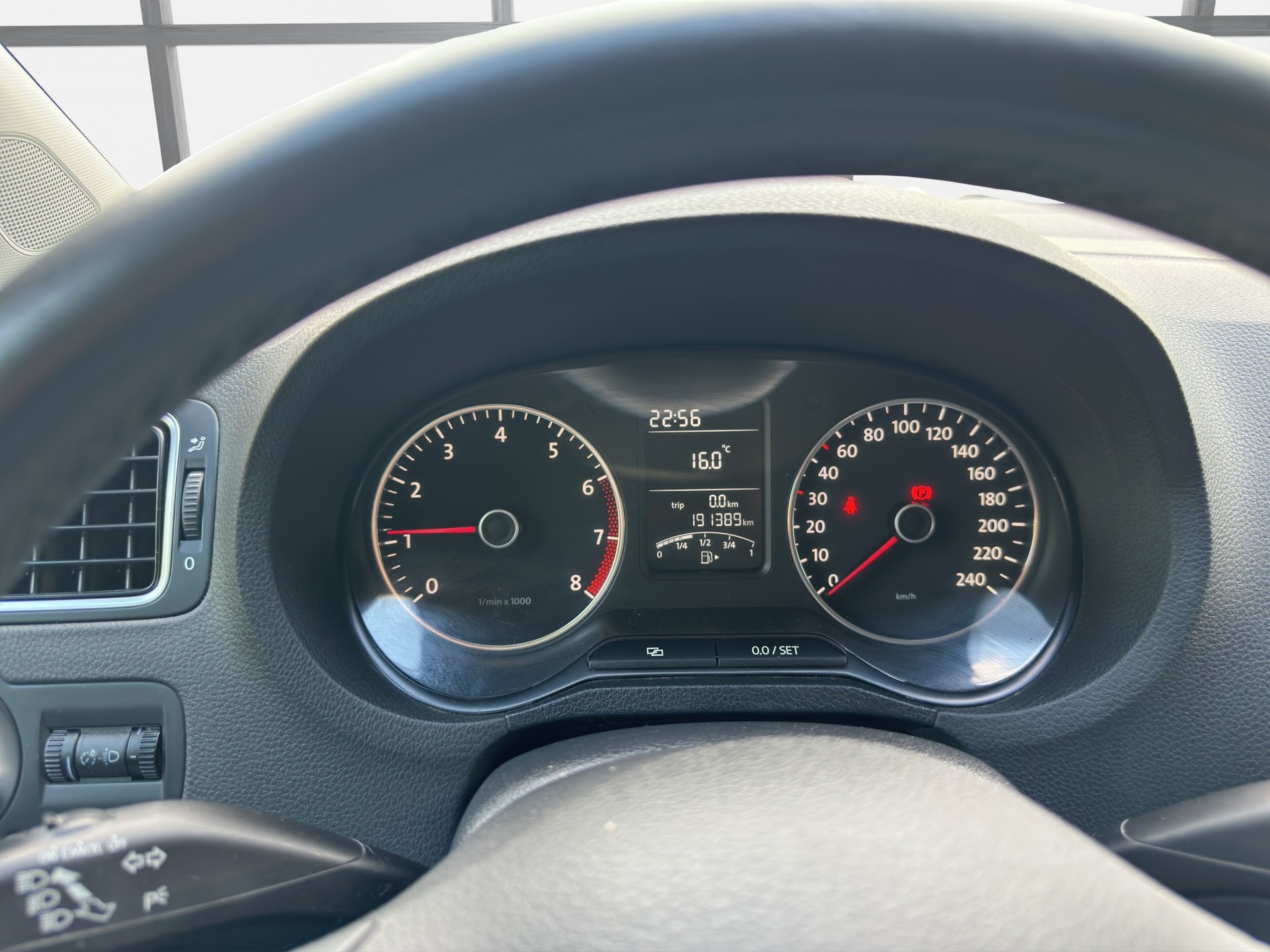 VW Polo 1.2 TSI Comfortline-image-9