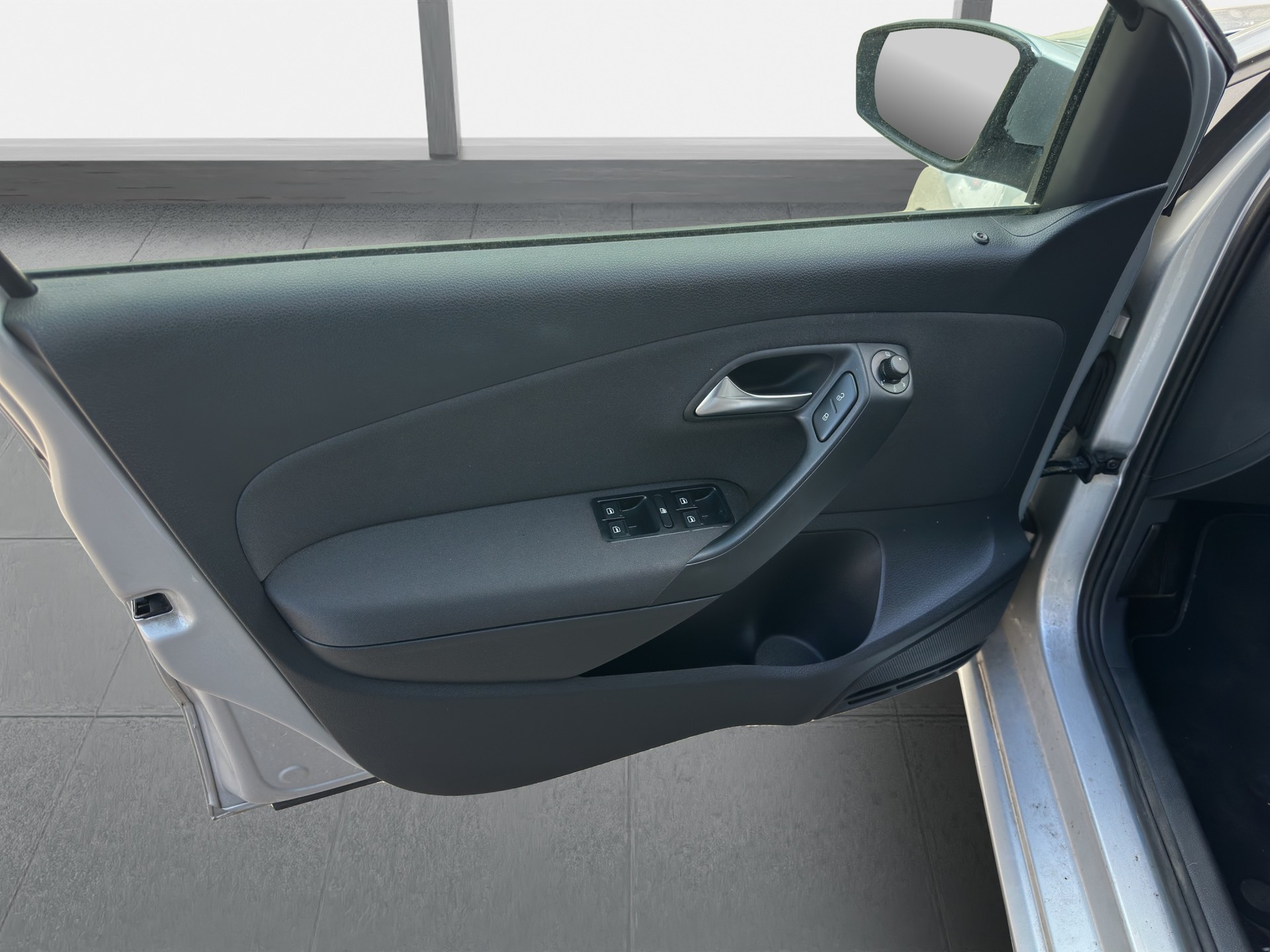 VW Polo 1.2 TSI Comfortline-image-10