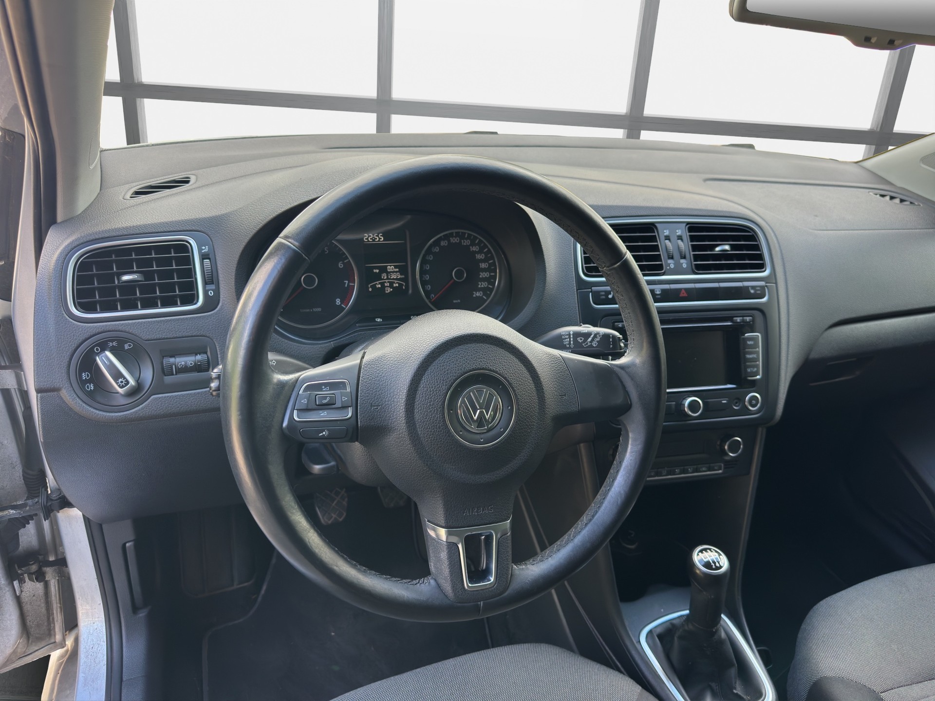 VW Polo 1.2 TSI Comfortline-image-8