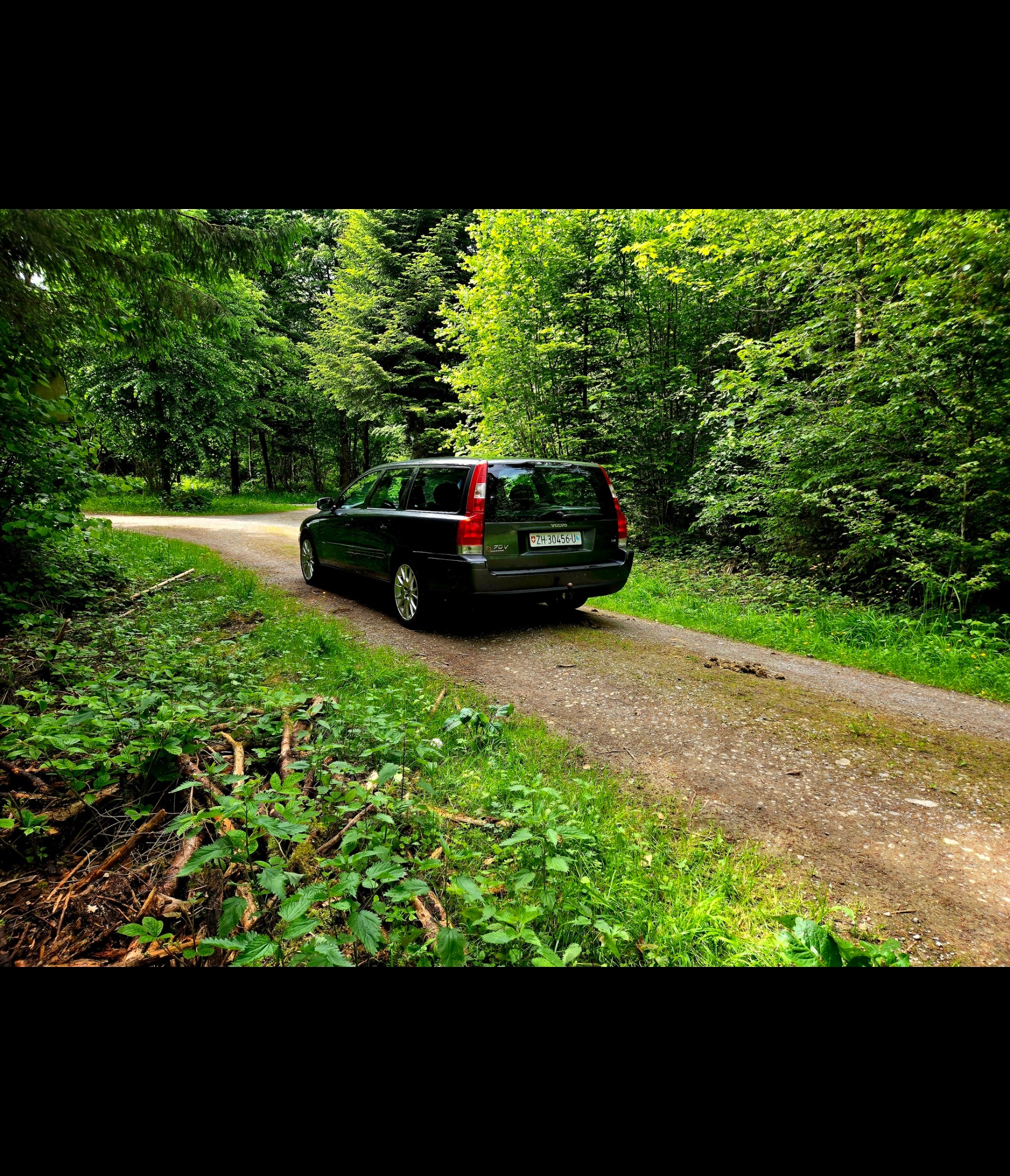 VOLVO V70 2.4 Kinetic-image-9
